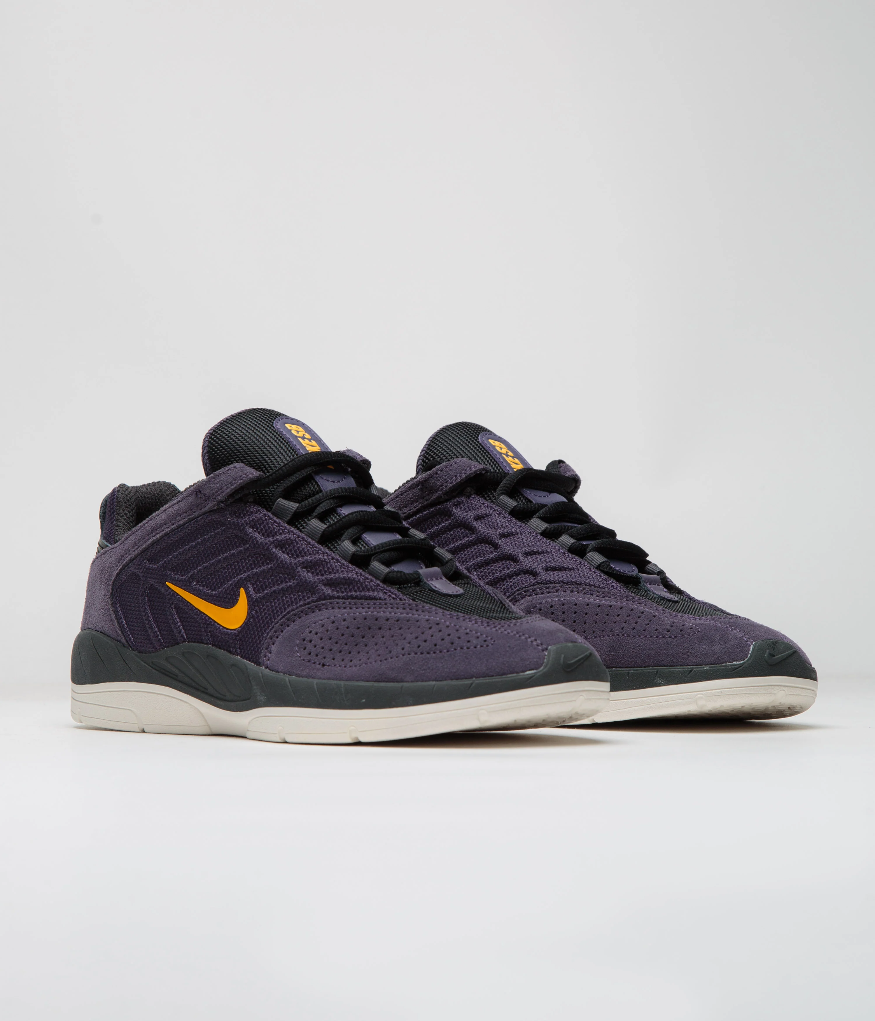 Nike SB Vertebrae Shoes - Dark Raisin / University Gold - Black - Image 2