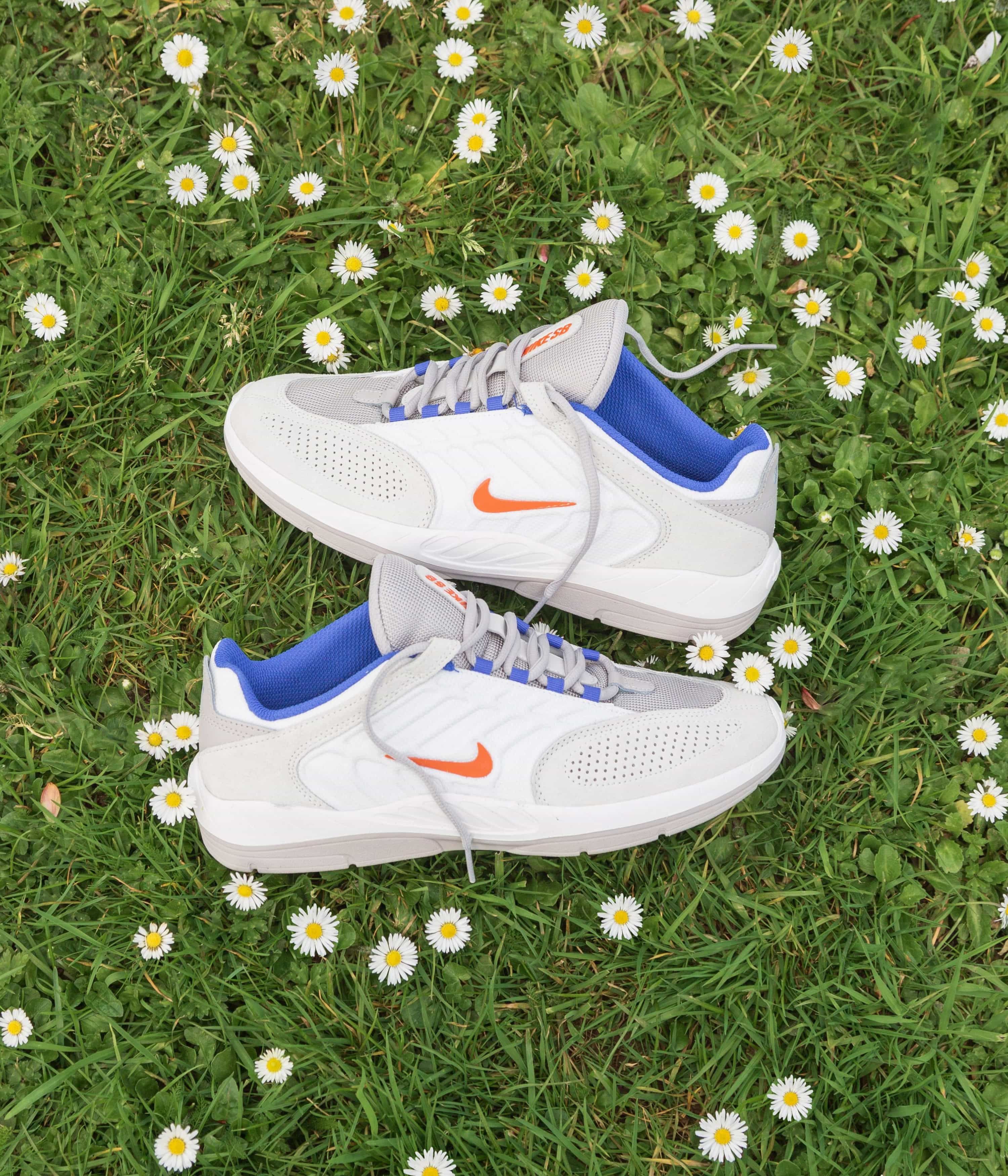 Nike SB Vertebrae Shoes - Summit White / Cosmic Clay - Platinum Tint - Image 2