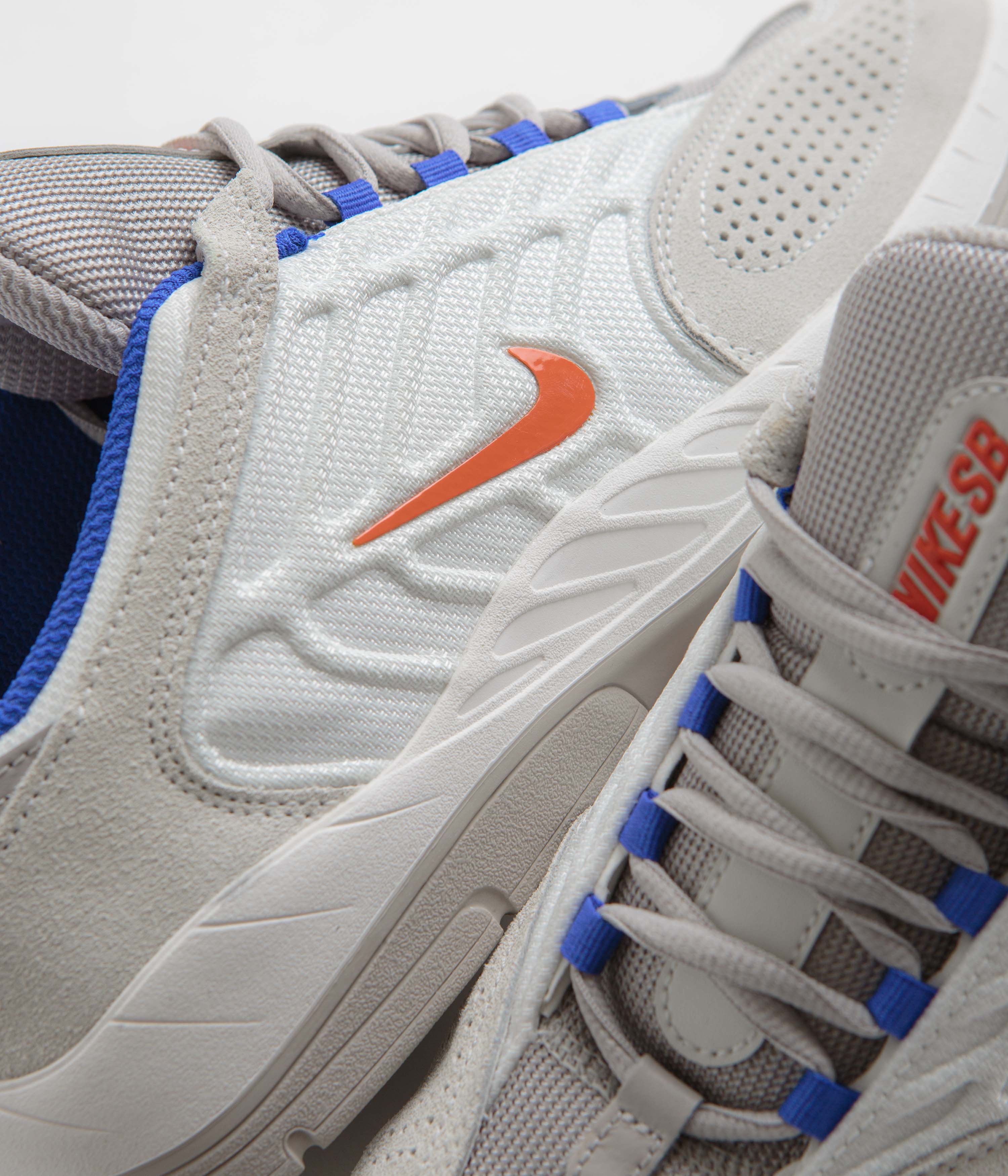 Nike SB Vertebrae Shoes - Summit White / Cosmic Clay - Platinum Tint - Image 4