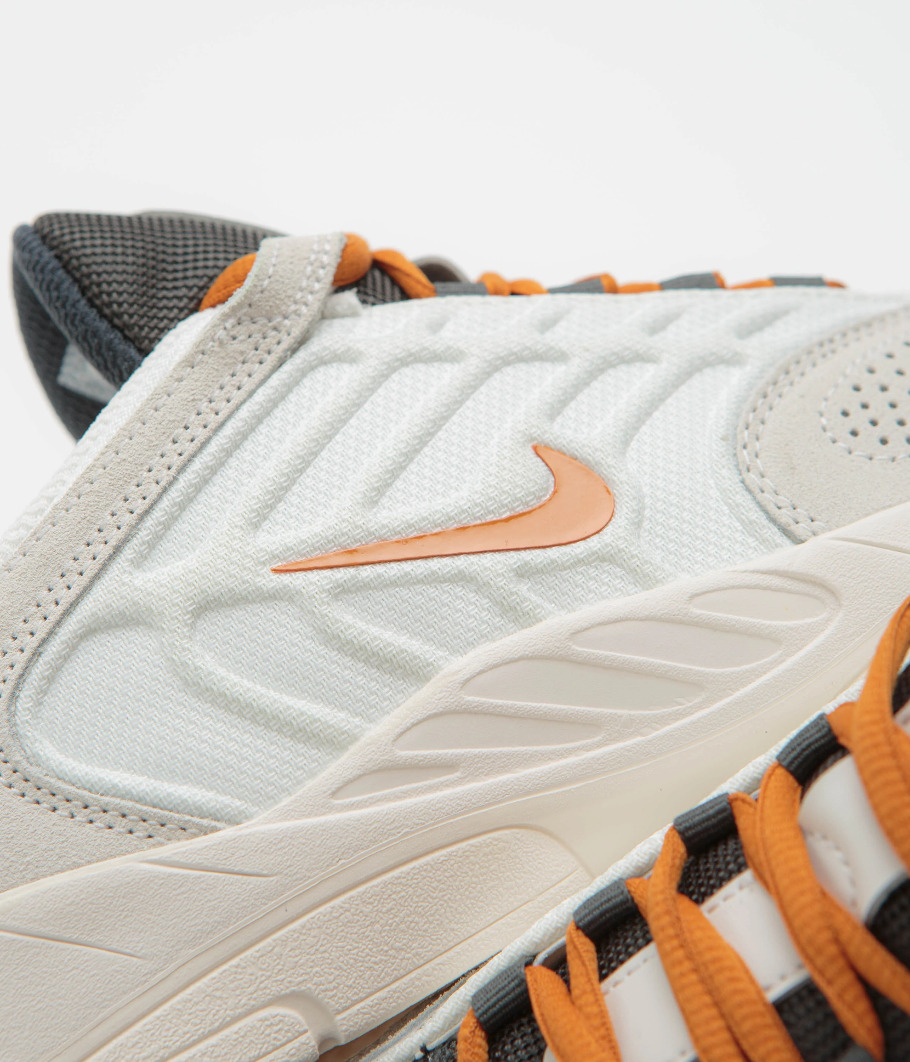 Nike SB Vertebrae Shoes - Summit White / Monarch - Phantom - Image 3