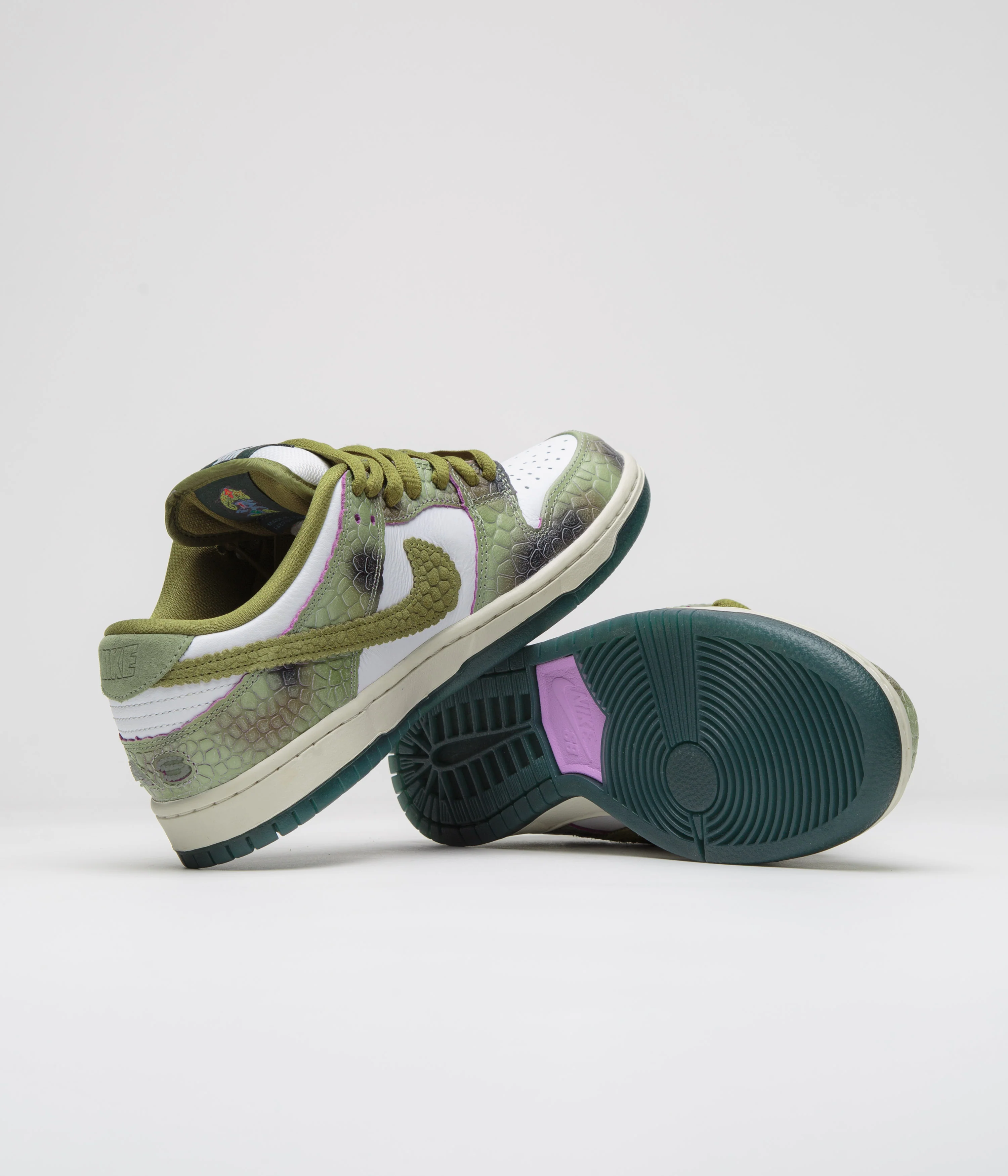 Nike SB x Alexis Sablone Dunk Low Pro 'Chameleon' Shoes - Oil Green / Desert Moss - White - Image 5