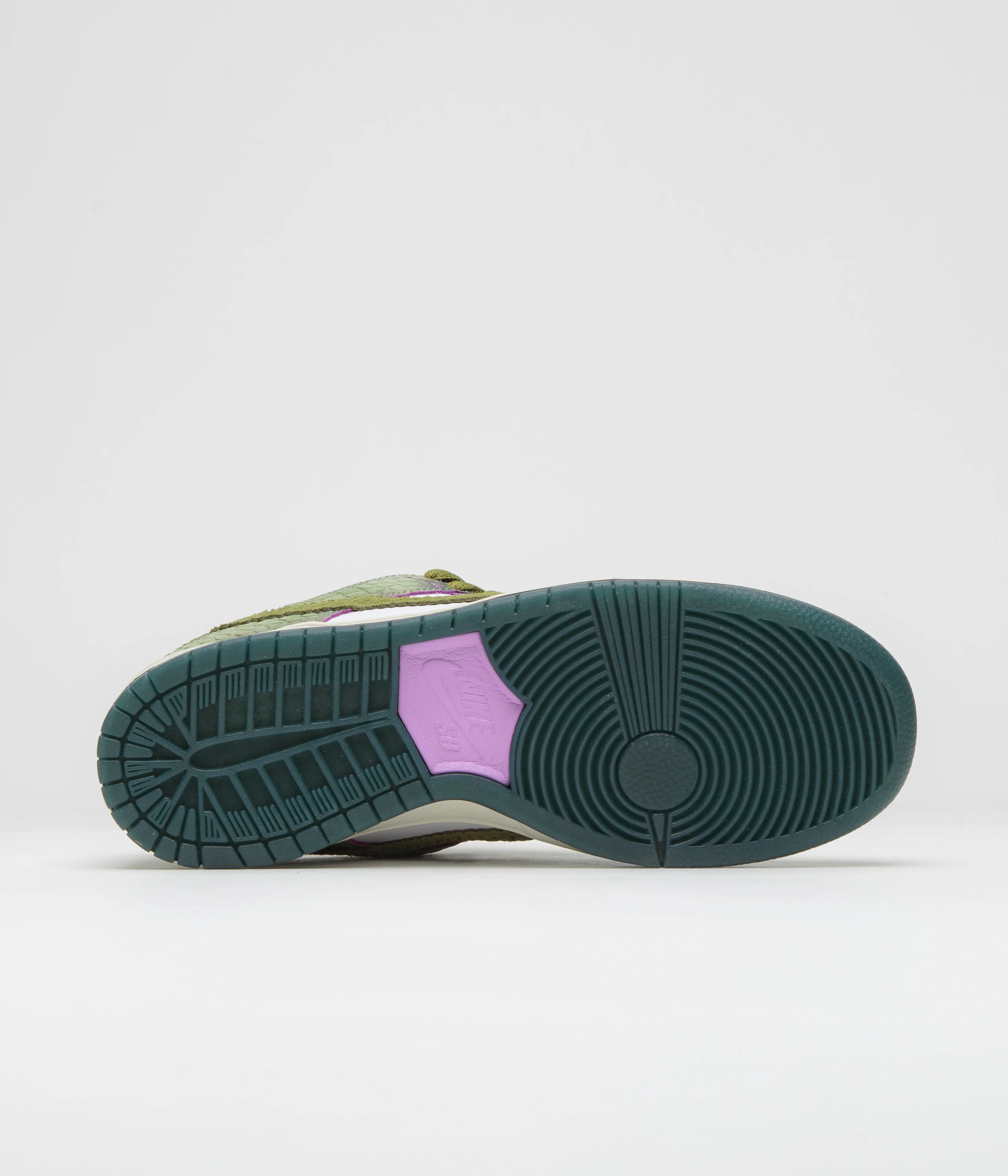 Nike SB x Alexis Sablone Dunk Low Pro 'Chameleon' Shoes - Oil Green / Desert Moss - White - Image 7