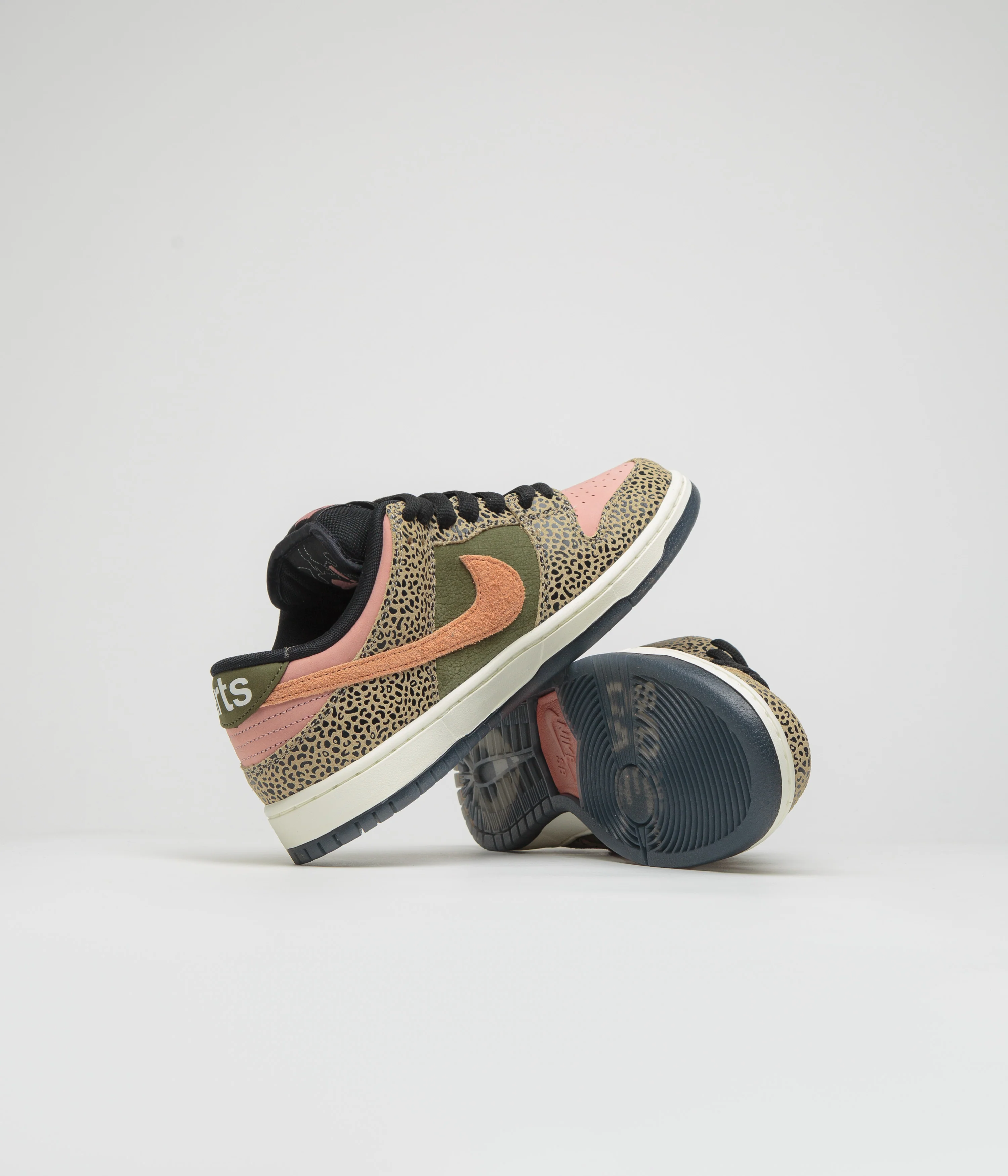 Nike SB x Arts-Rec Dunk Low Pro Shoes - Khaki / Amber Brown - Rough Green - Rust Pink - Image 5