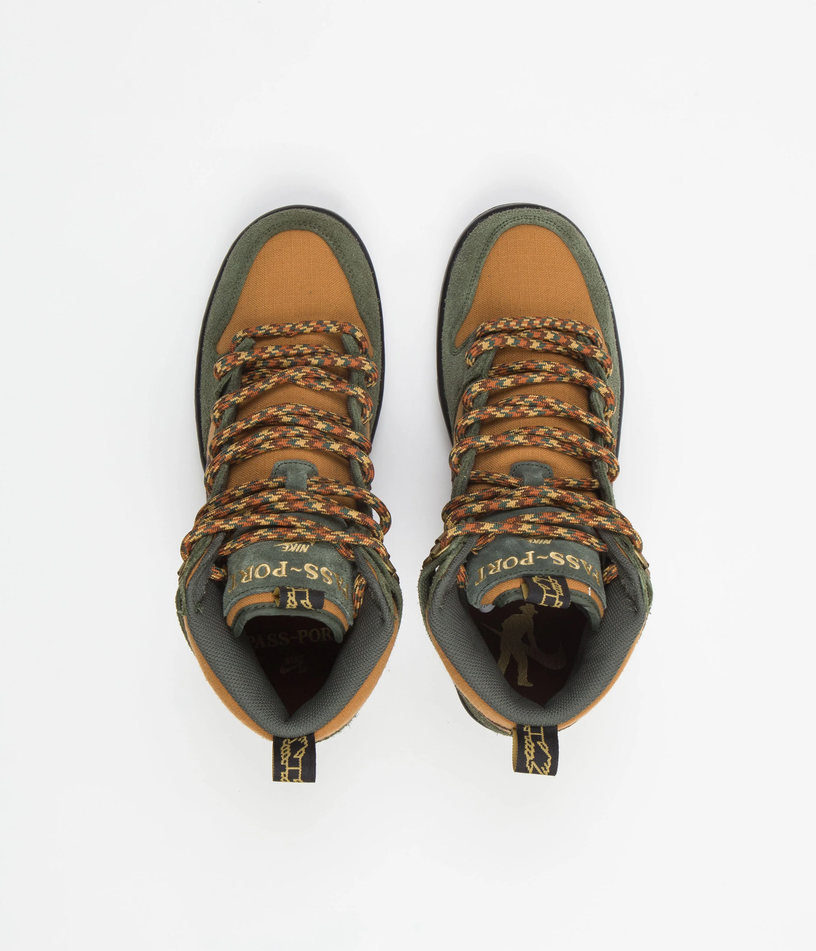 Nike SB x Pass~Port Dunk High Pro Shoes - Carbon Green / Cider - Wheat Gold - Image 8