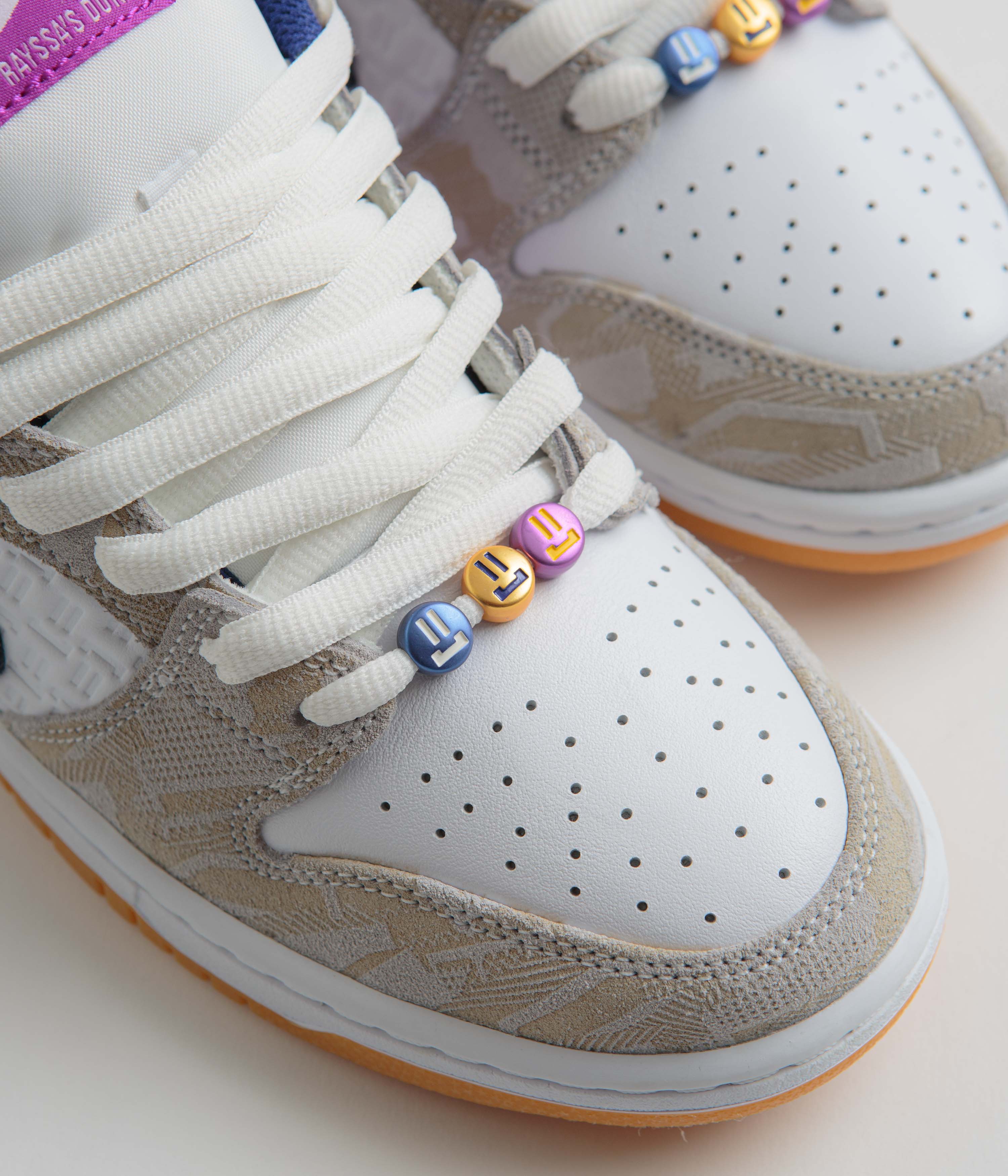 Nike SB x Rayssa Leal Dunk Low Premium Shoes - Pure Platinum / Deep Royal Blue - Image 6