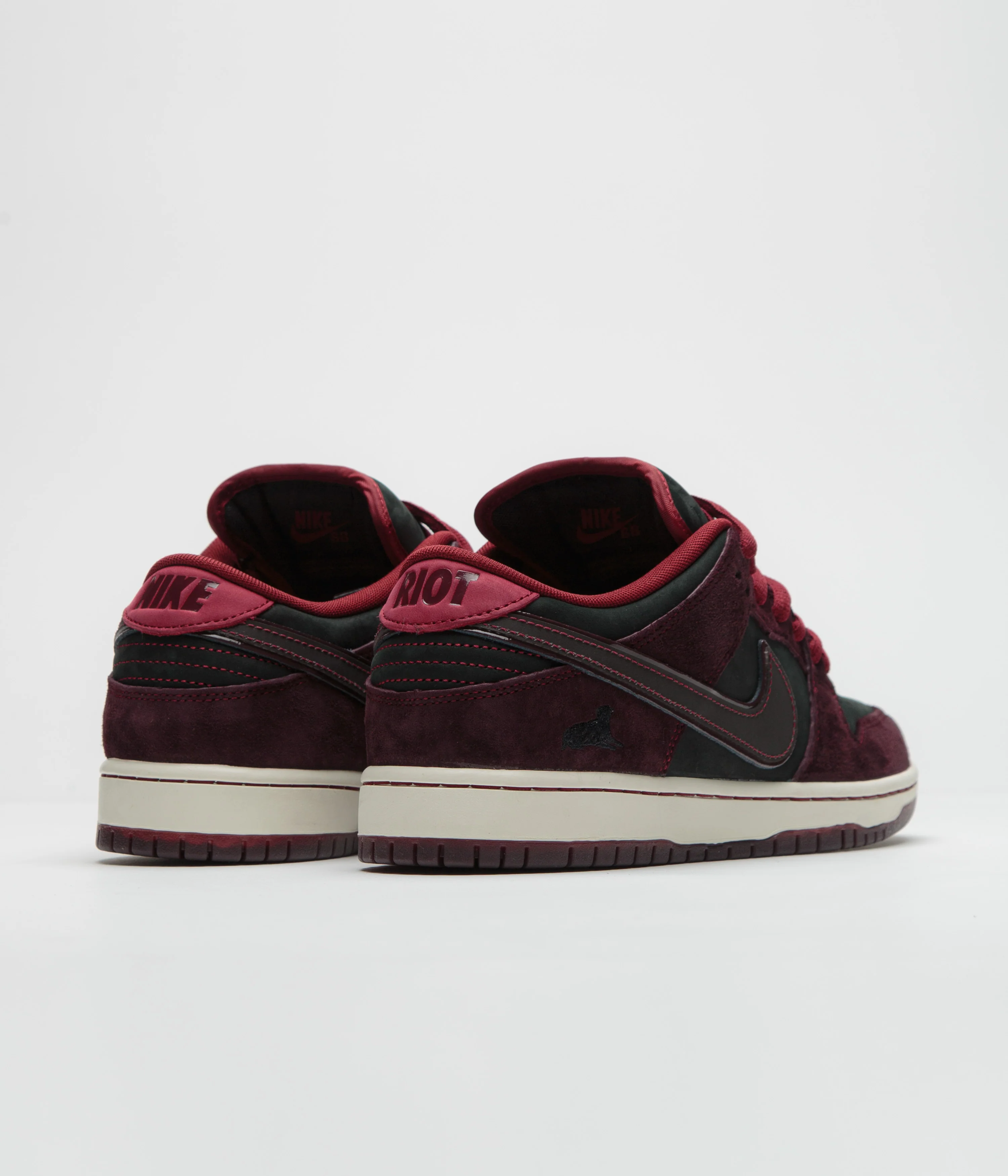 Nike SB x RIOT Skateshop Dunk Low Pro Shoes - Mahogany / Dark Beetroot - Team Red - Sail - Image 5