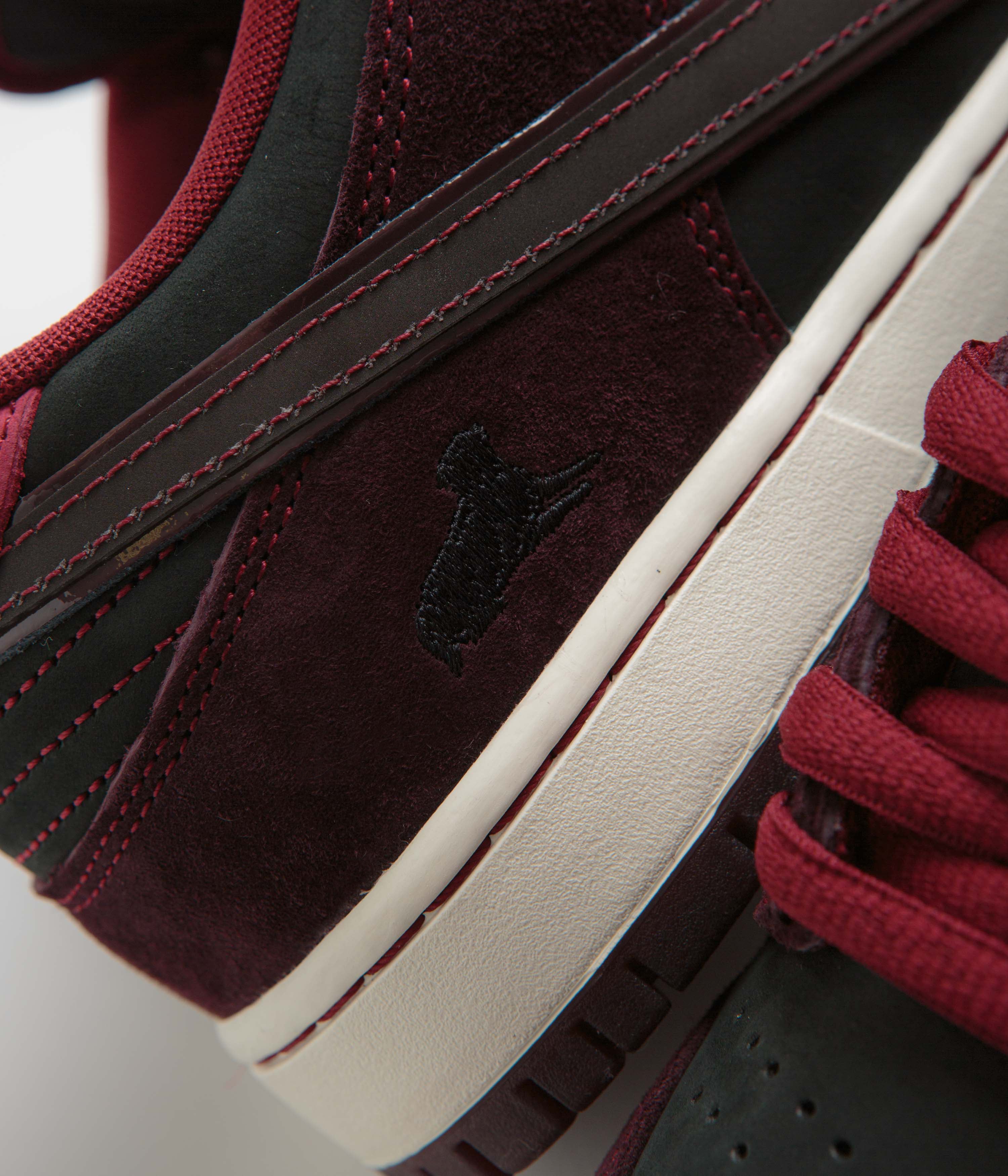 Nike SB x RIOT Skateshop Dunk Low Pro Shoes - Mahogany / Dark Beetroot - Team Red - Sail - Image 7
