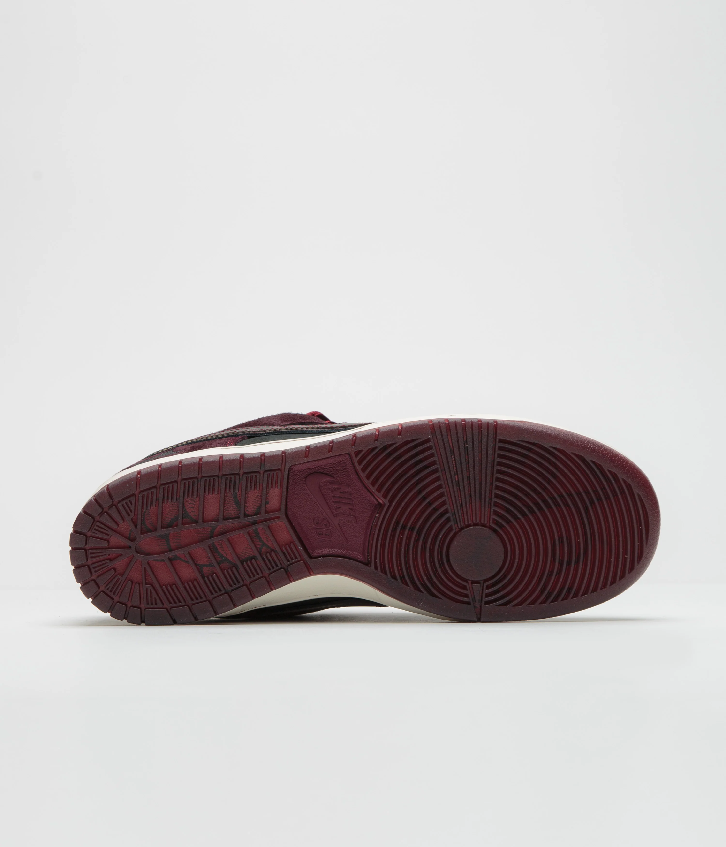 Nike SB x RIOT Skateshop Dunk Low Pro Shoes - Mahogany / Dark Beetroot - Team Red - Sail - Image 8