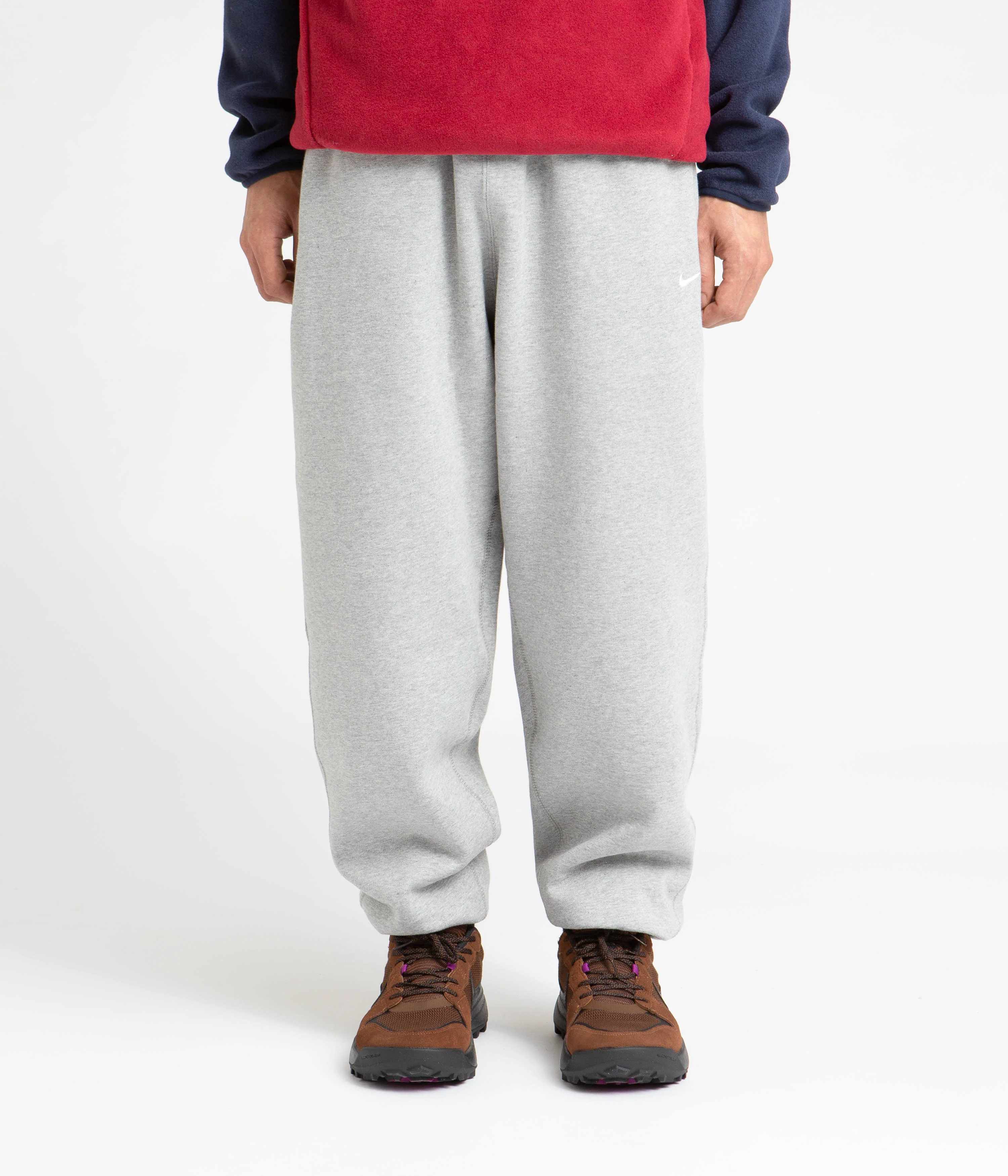 Nike Solo Swoosh Fleece Sweatpants - Dark Grey Heather / White - Image 8