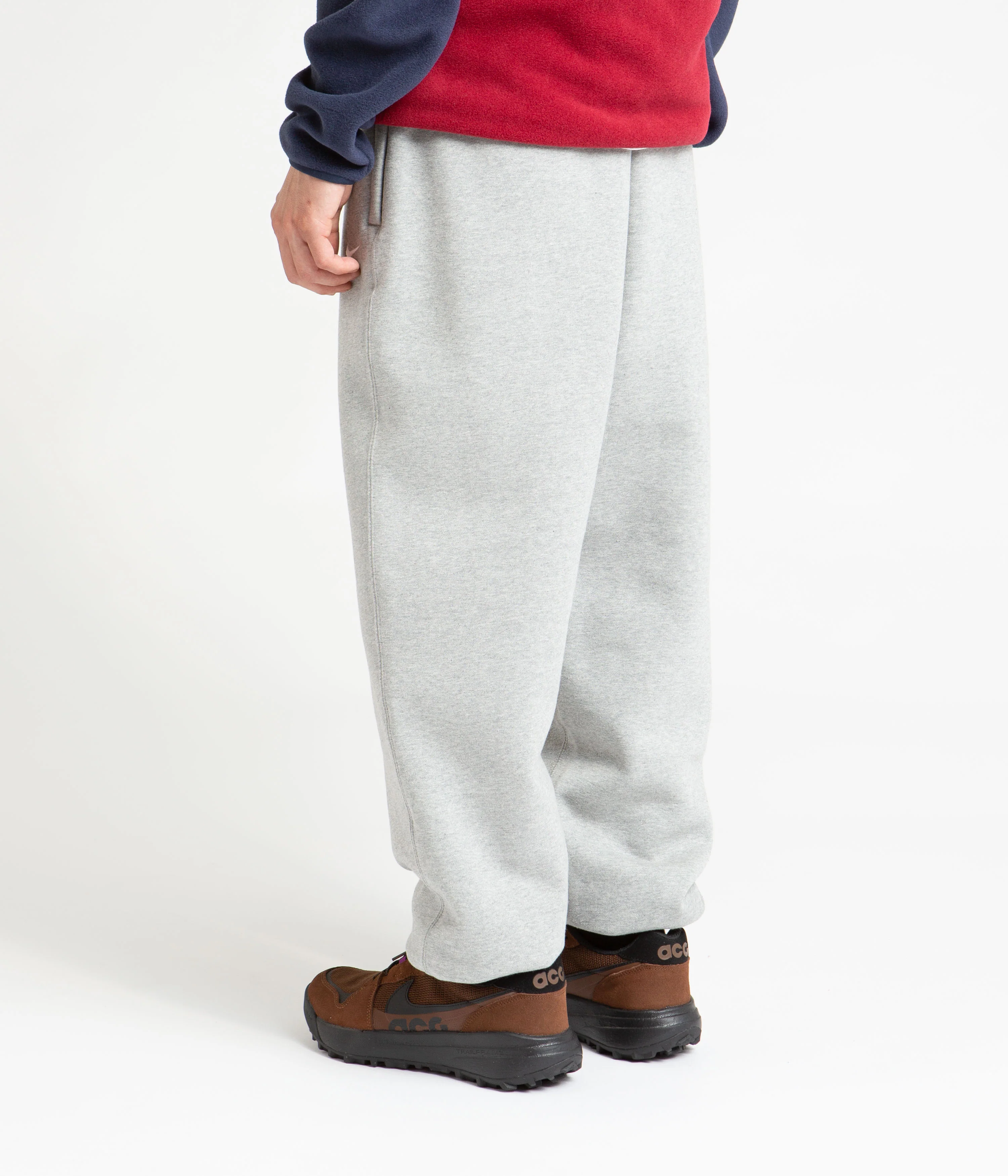 Nike Solo Swoosh Fleece Sweatpants - Dark Grey Heather / White - Image 9