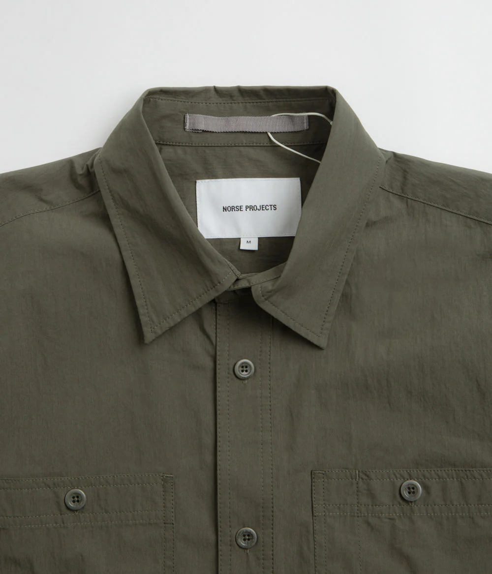 Norse Projects Ivan Tech Poplin Short Sleeve Shirt - Ivy Green - Image 4