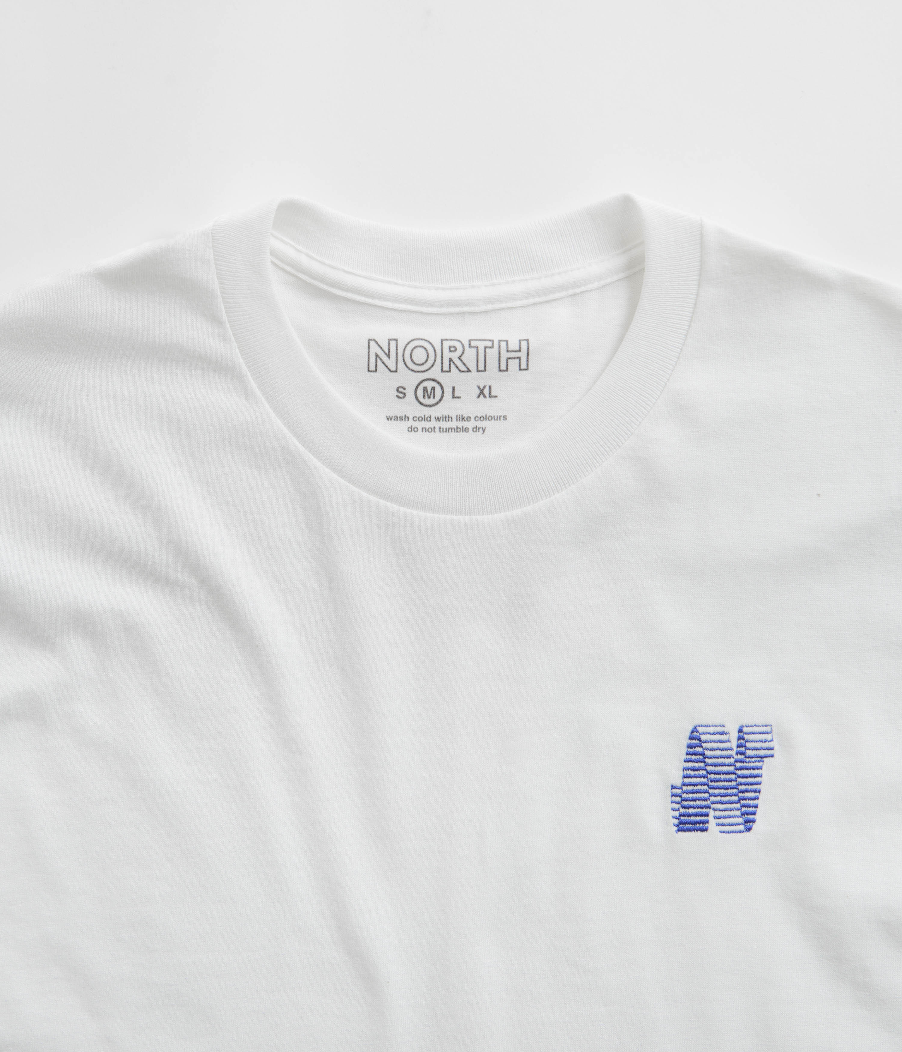 North N Logo Embroidered T-Shirt - White / Navy - Image 3