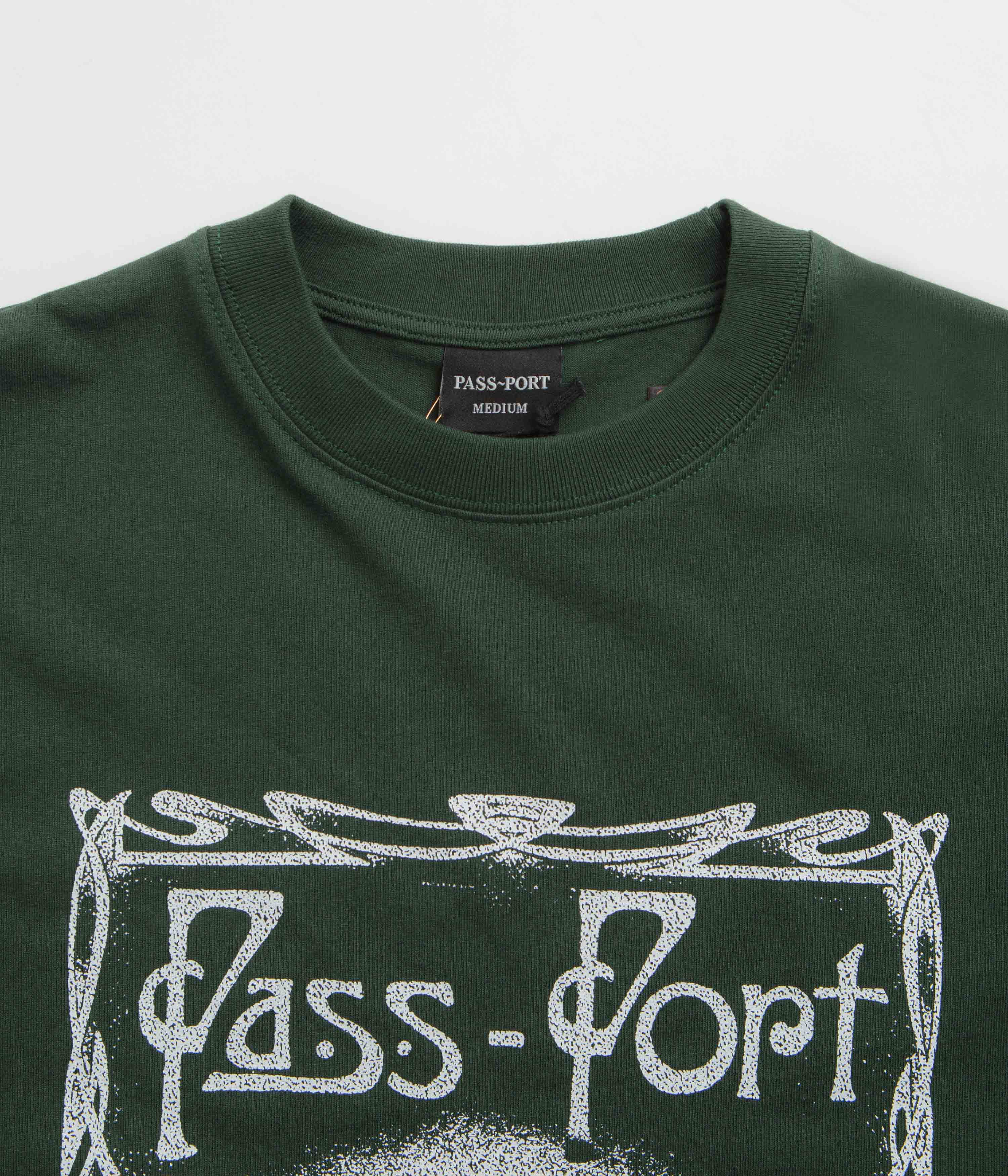 Pass Port Plume T-Shirt - Forest Green - Image 3