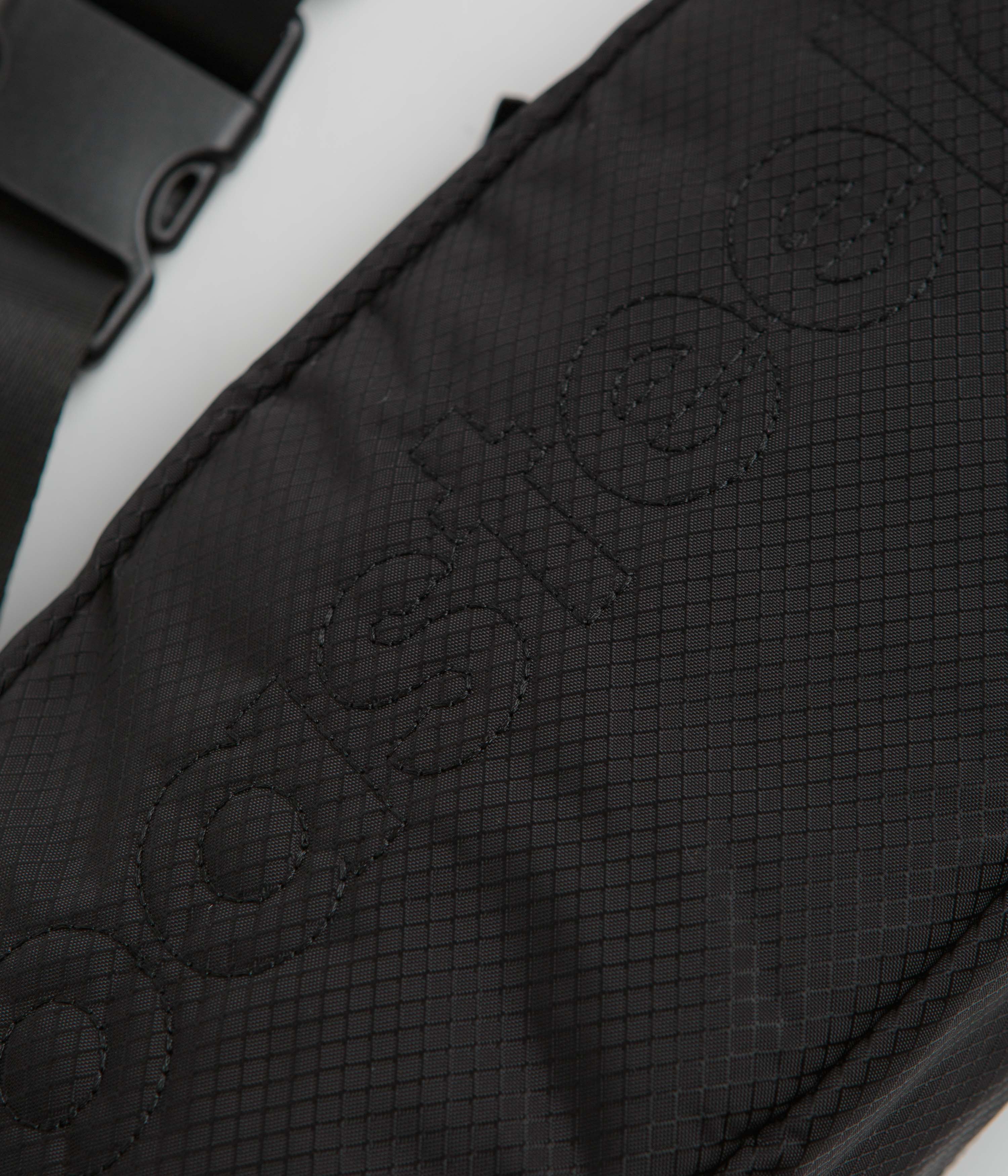 Pasteelo Essentials Bag - Black - Image 4
