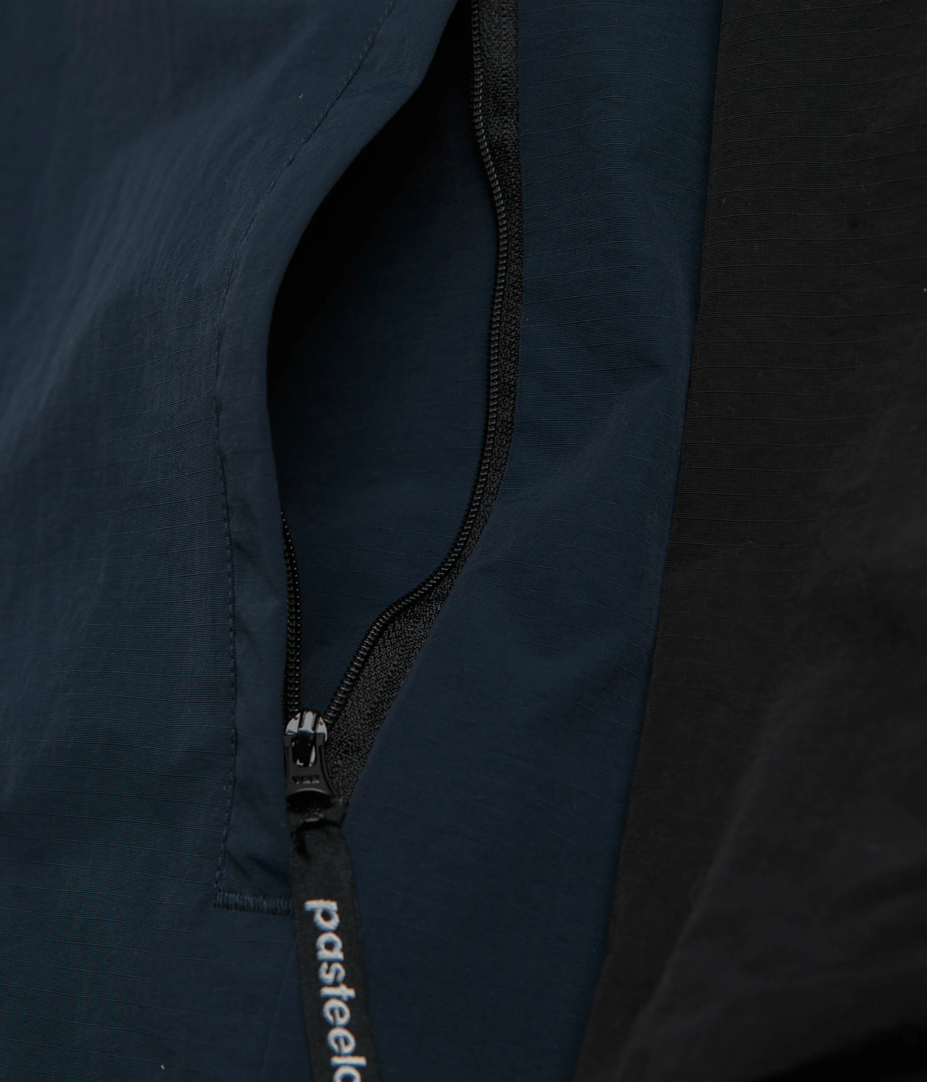 Pasteelo Hooded Windbreaker Jacket - Black / Navy - Image 7