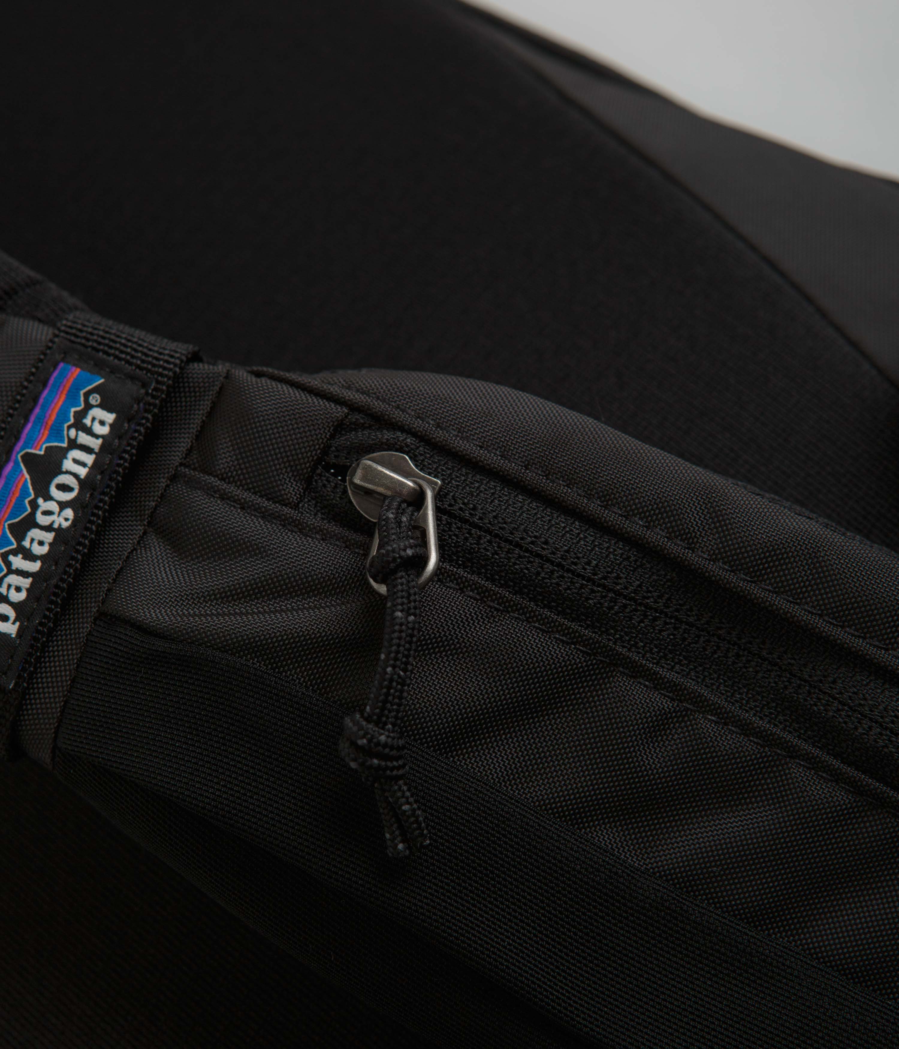 Patagonia Atom Sling 8L Bag - Black - Image 7
