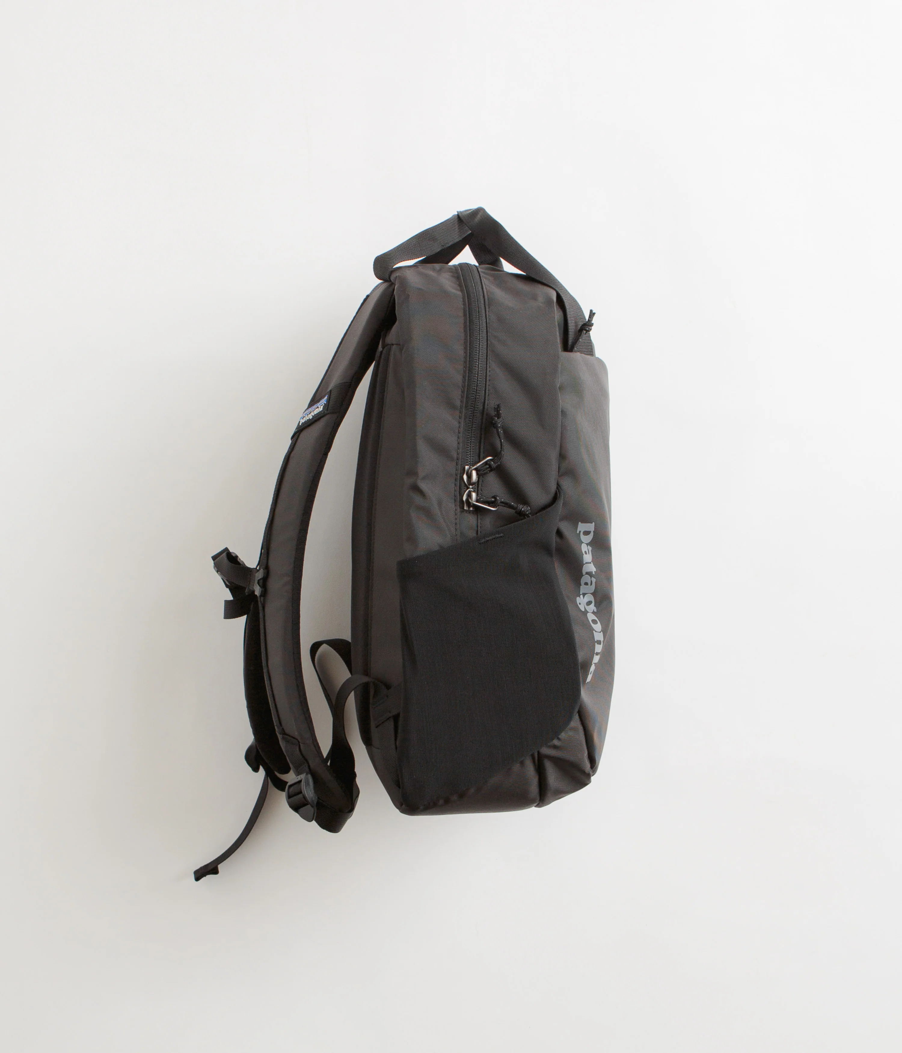 Patagonia Atom Tote Pack 20L - Black - Image 2