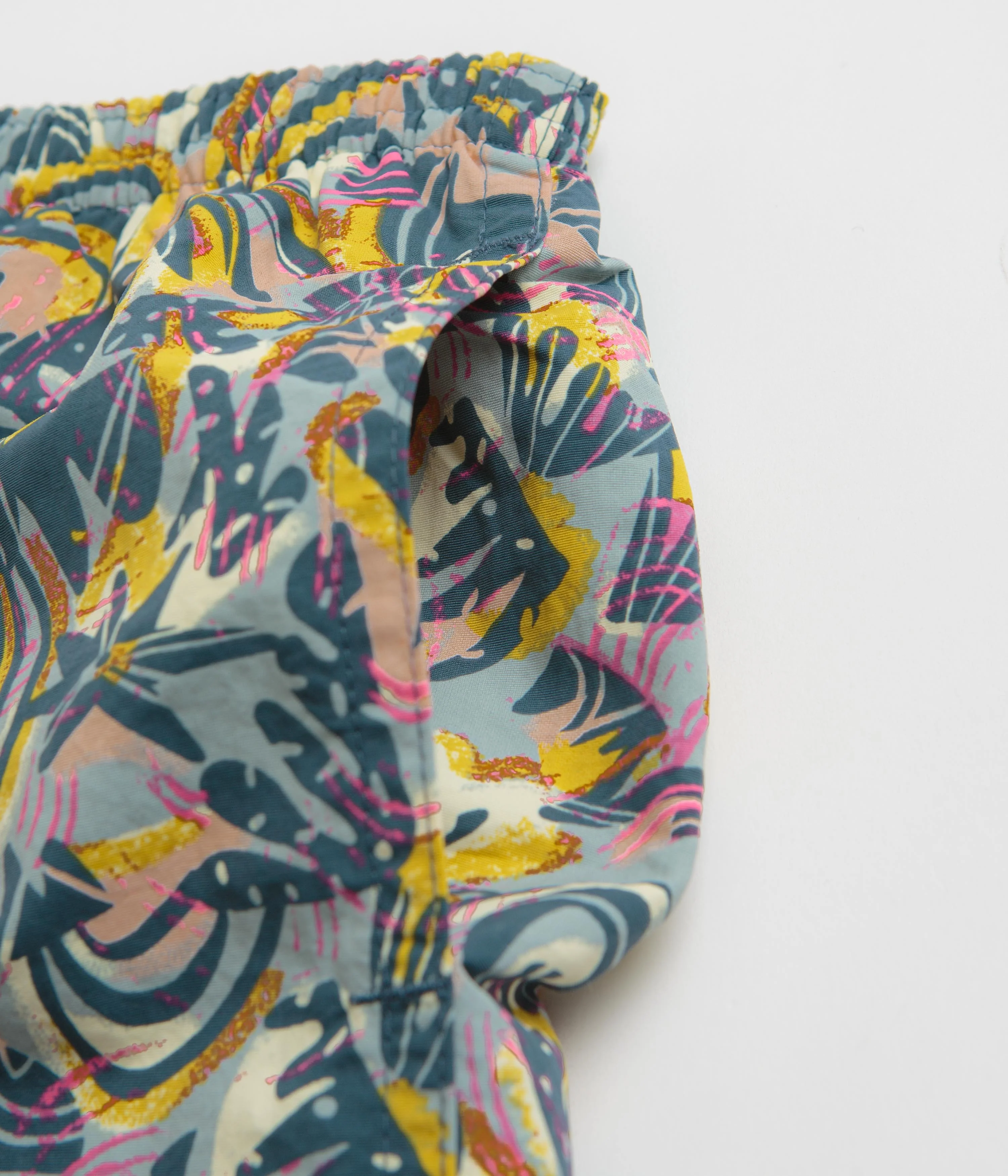 Patagonia Baggies Longs 7" Shorts - Wild Botanist: Tidal Teal - Image 7
