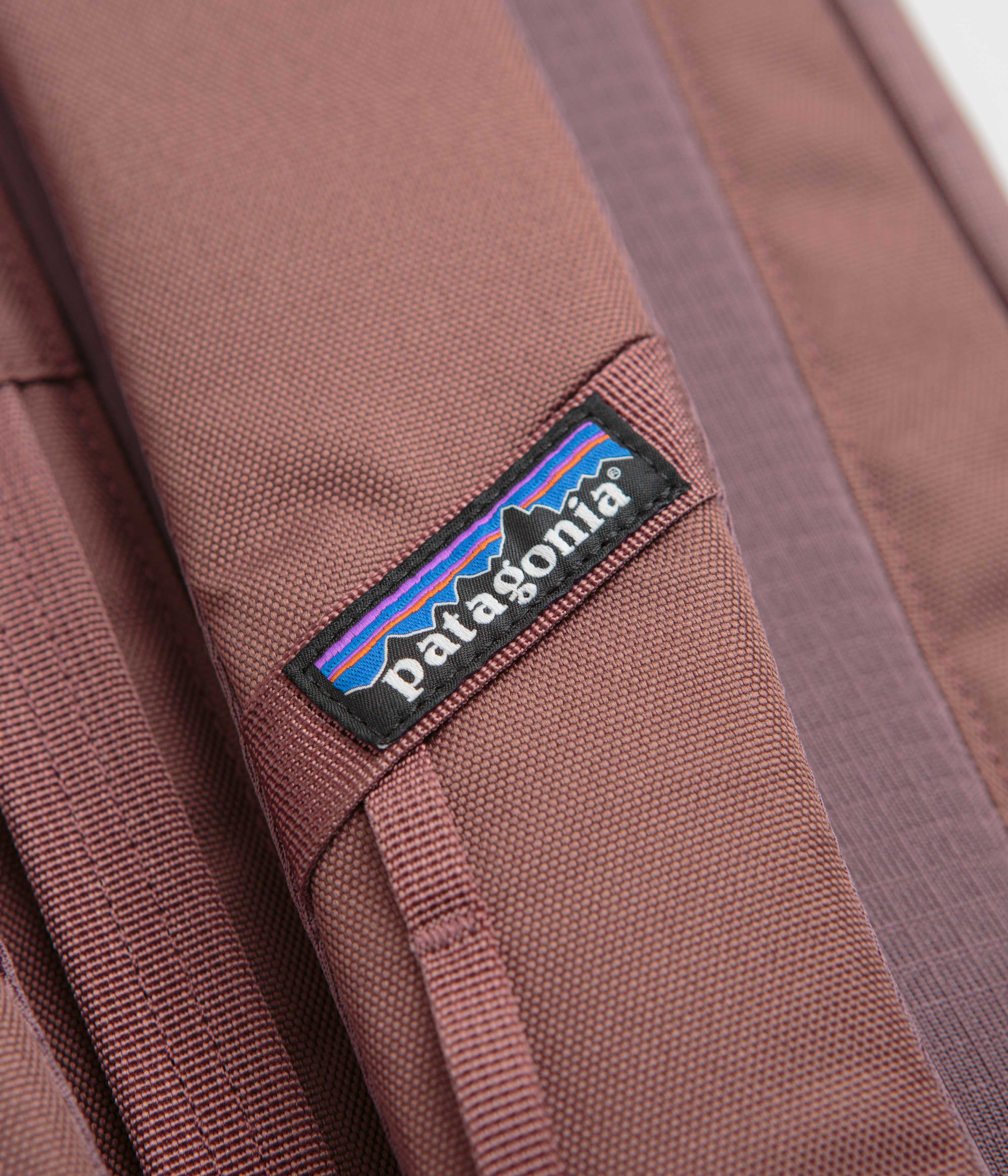 Patagonia Black Hole Backpack 32L - Dulse Mauve - Image 5