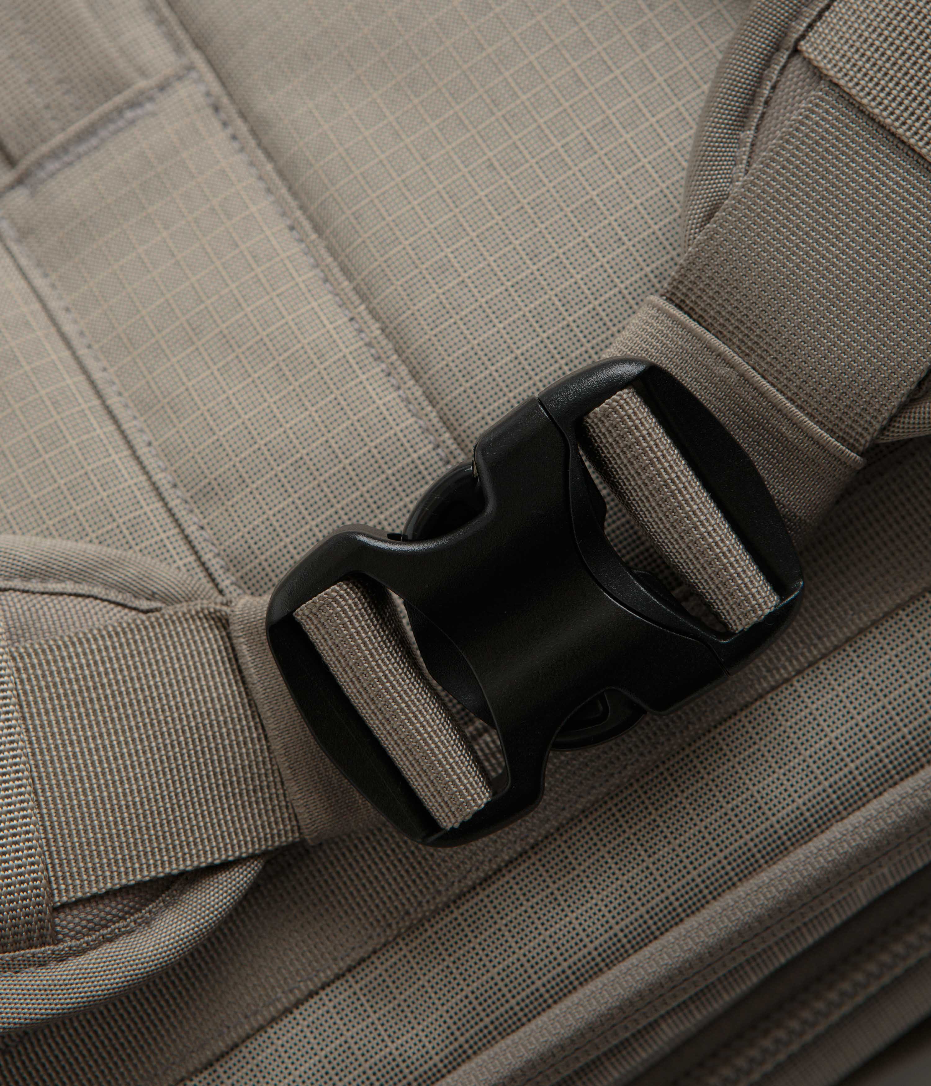 Patagonia Black Hole MLC Bag - Seabird Grey - Image 6