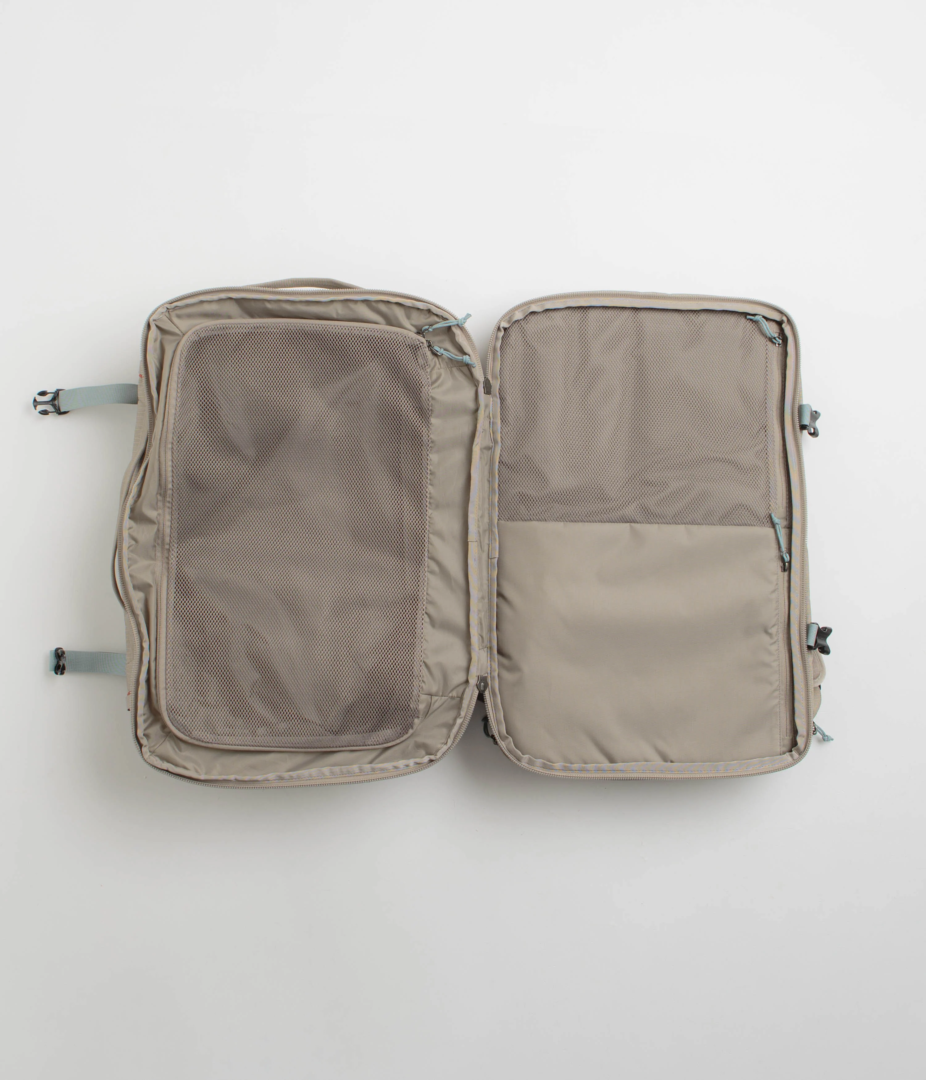 Patagonia Black Hole MLC Bag - Seabird Grey - Image 8