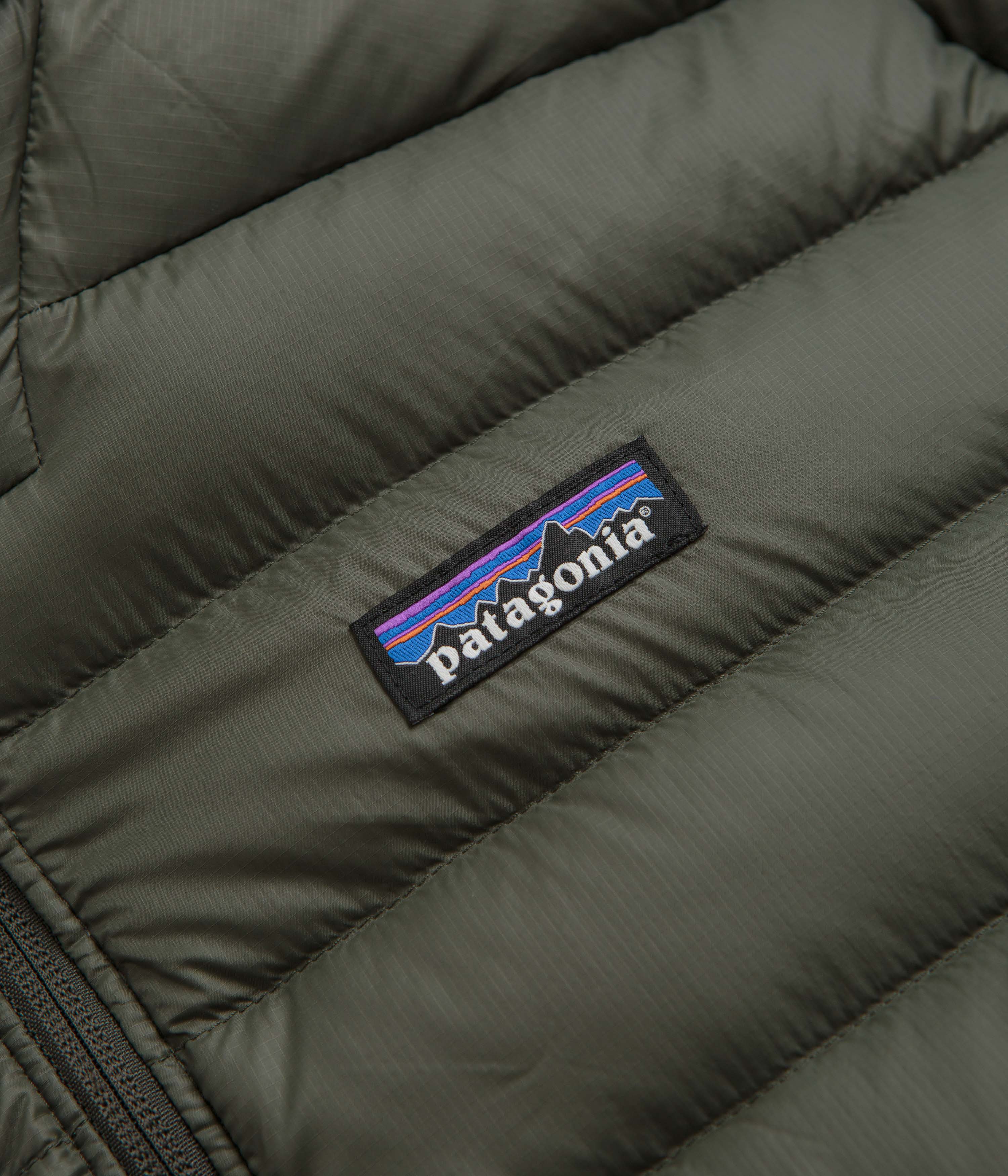 Patagonia Down Sweater Hooded Jacket (NetPlus®) - Pine Needle Green - Image 4