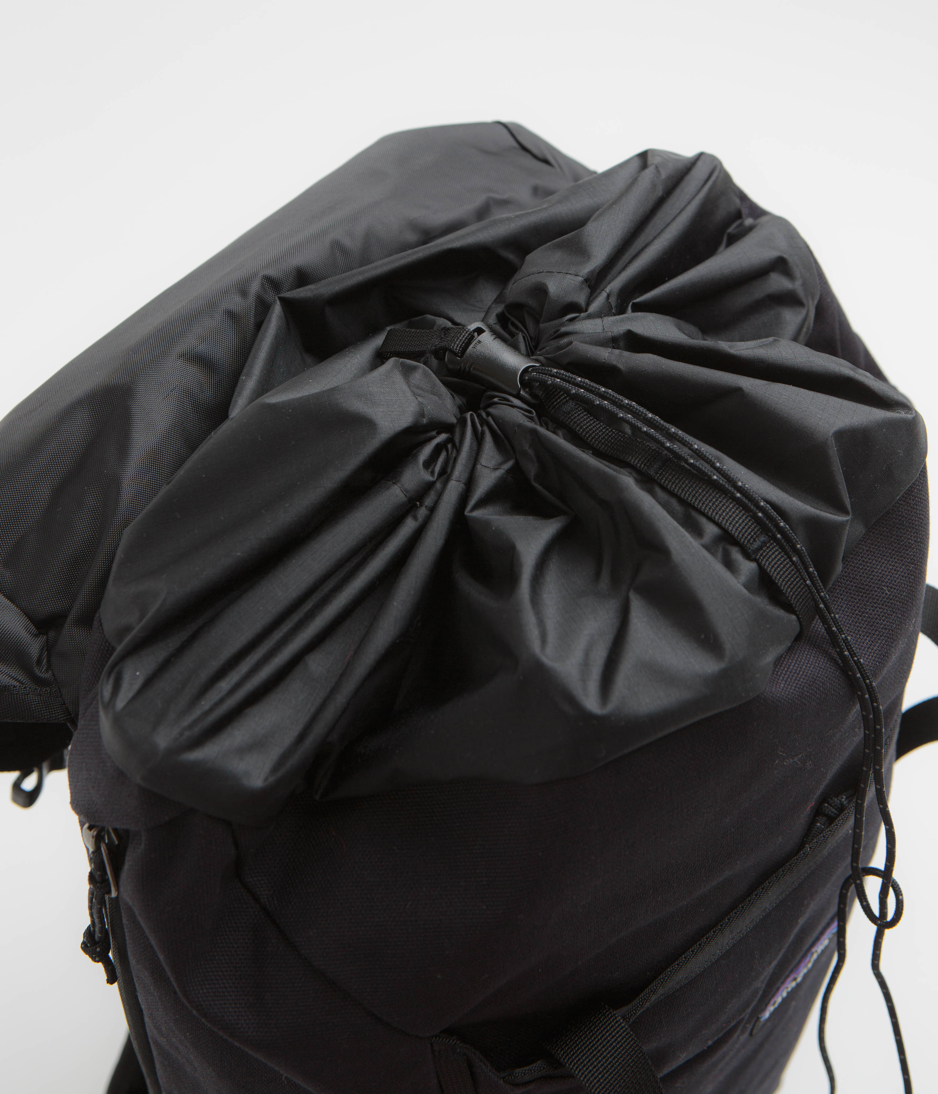 Patagonia Fieldsmith Lid Pack 28L - Black - Image 5