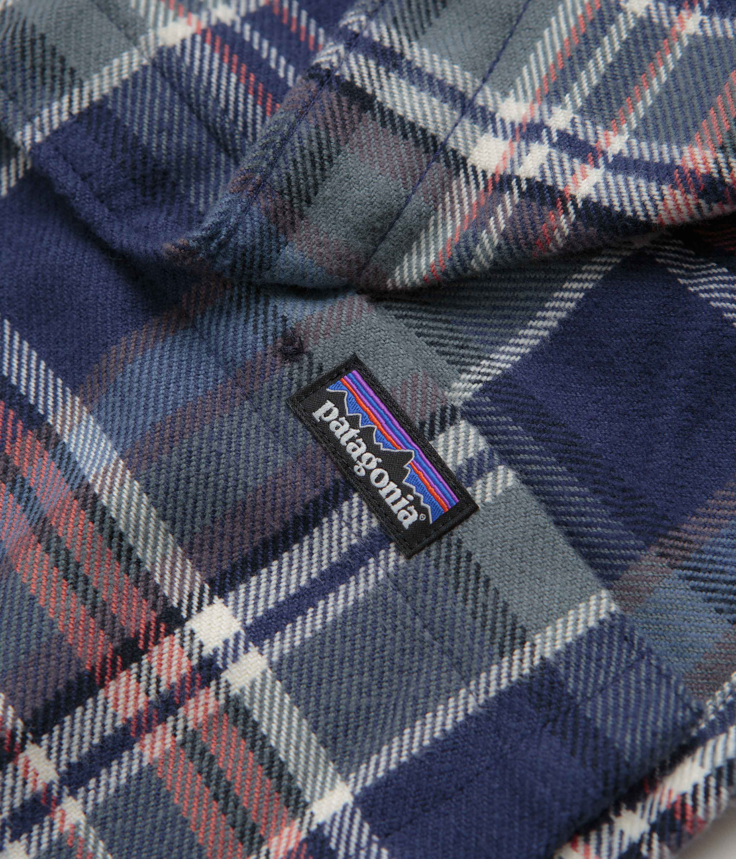 Patagonia Fjord Flannel Shirt - Adventurer: New Navy - Image 3