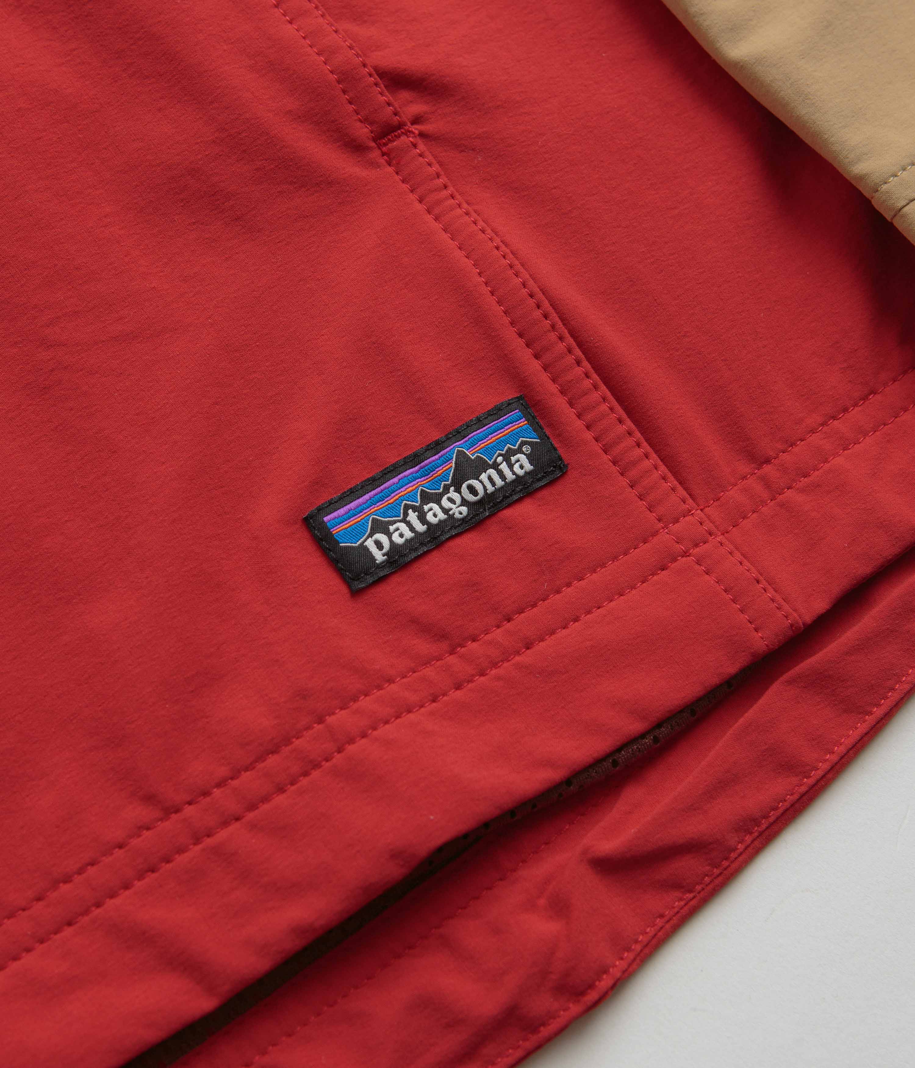 Patagonia Isthmus Anorak - Touring Red - Image 2