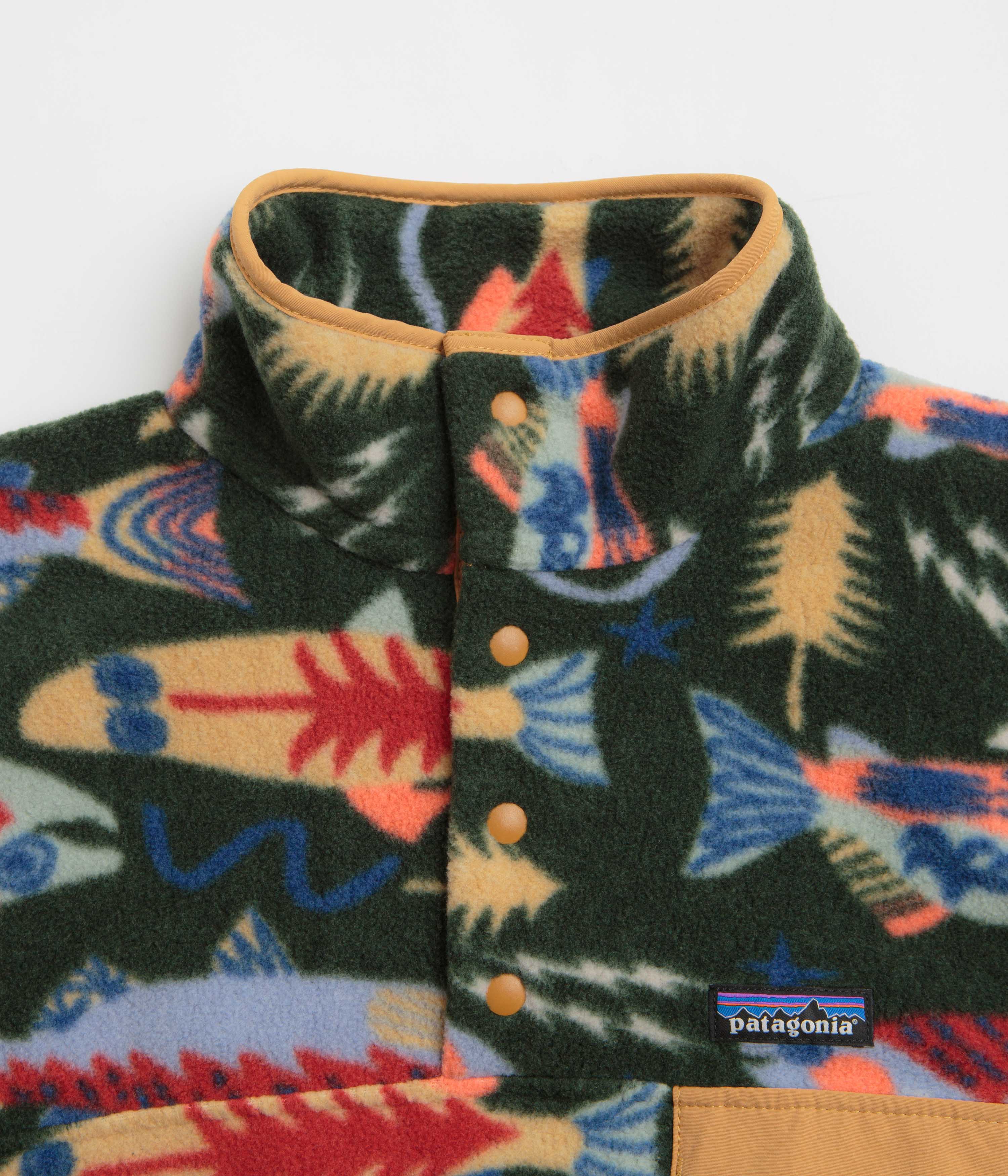 Patagonia Lightweight Synchilla Snap-T Fleece - Salmon Energy: Old Growth Green - Image 3