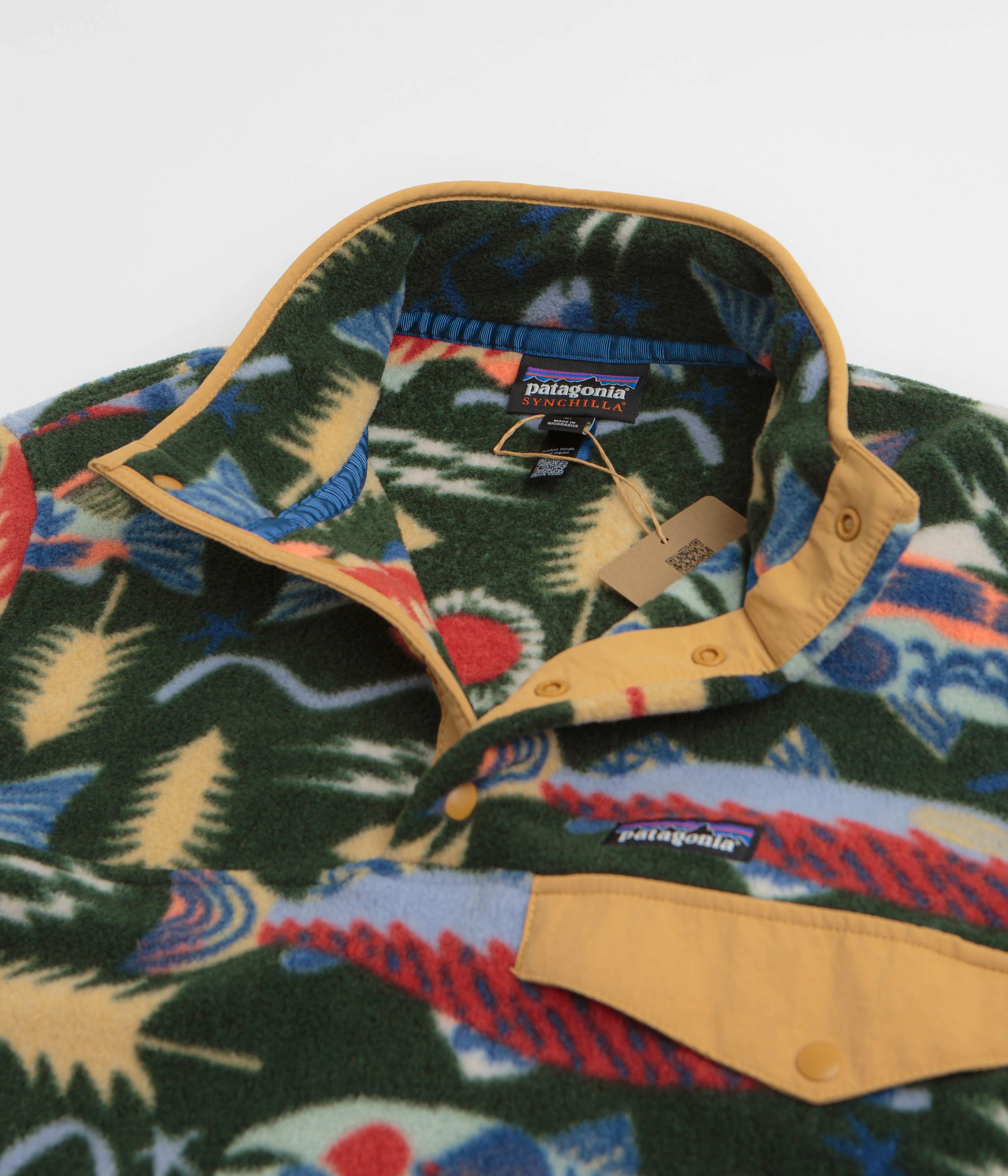 Patagonia Lightweight Synchilla Snap-T Fleece - Salmon Energy: Old Growth Green - Image 4