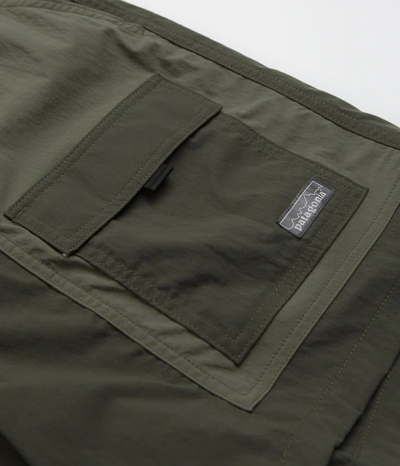 Patagonia Outdoor Everyday 6" Shorts - Pine Needle Green - Image 7