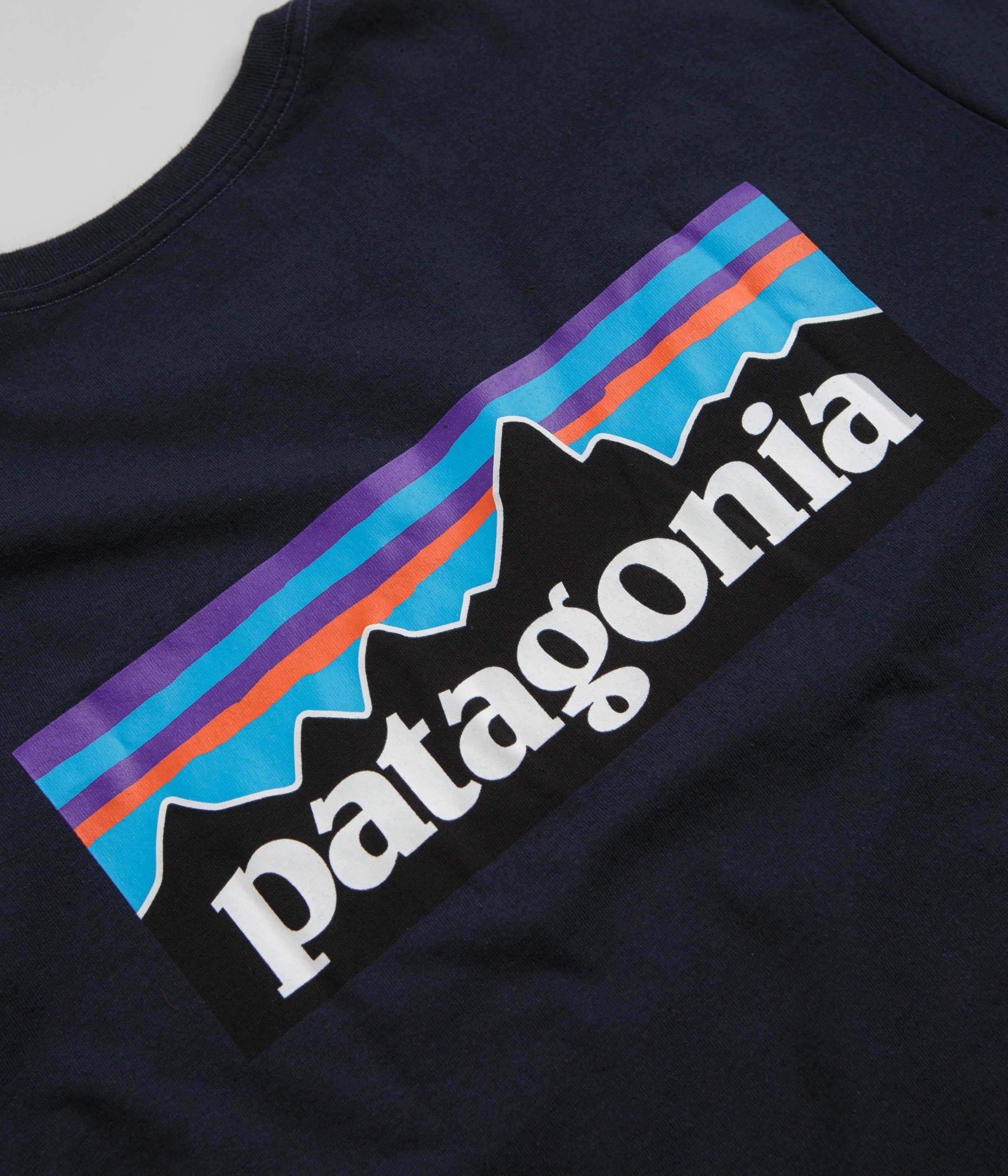 Patagonia P-6 Logo Responsibili-Tee T-Shirt - New Navy - Image 5