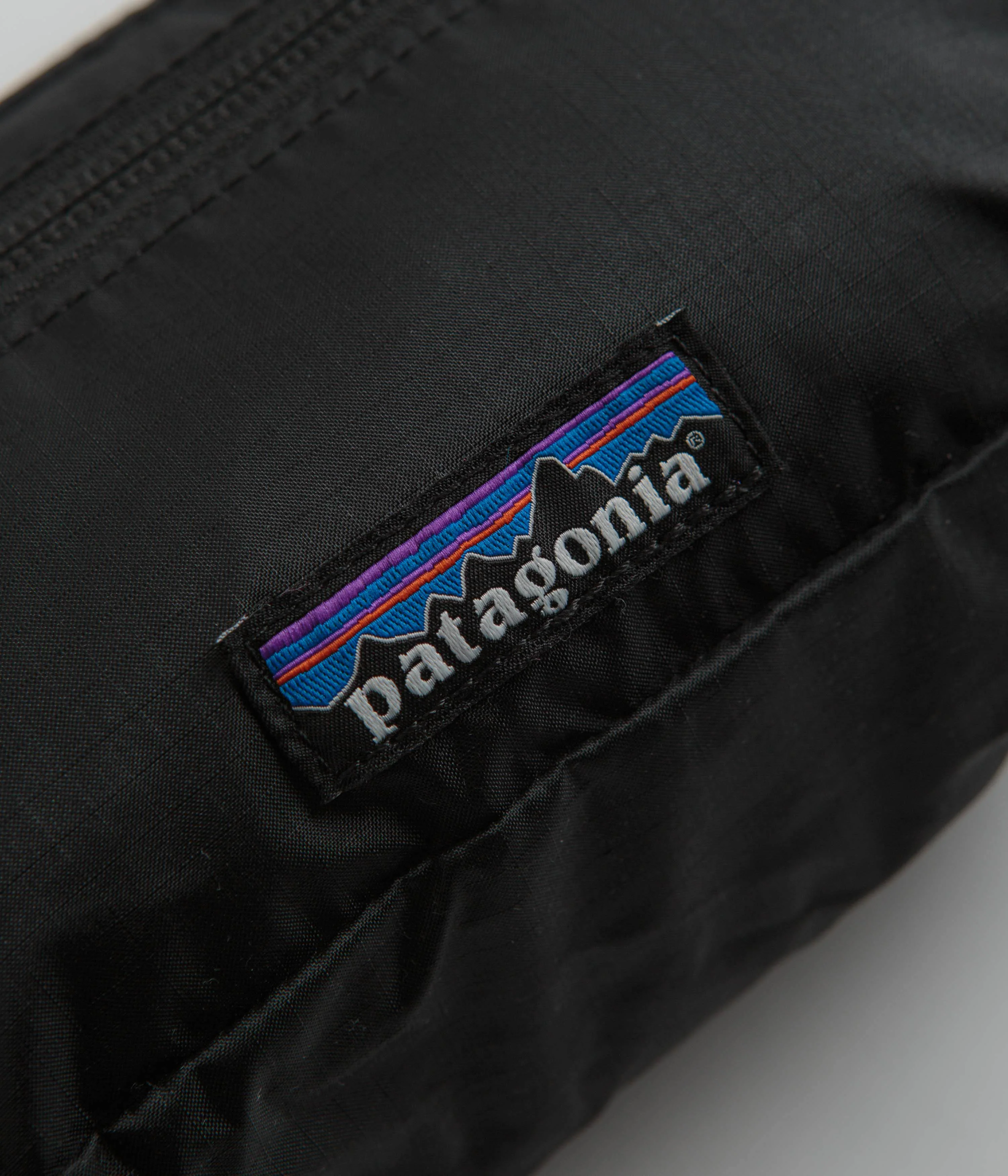 Patagonia Ultralight Black Hole Mini Hip Pack - Black - Image 4