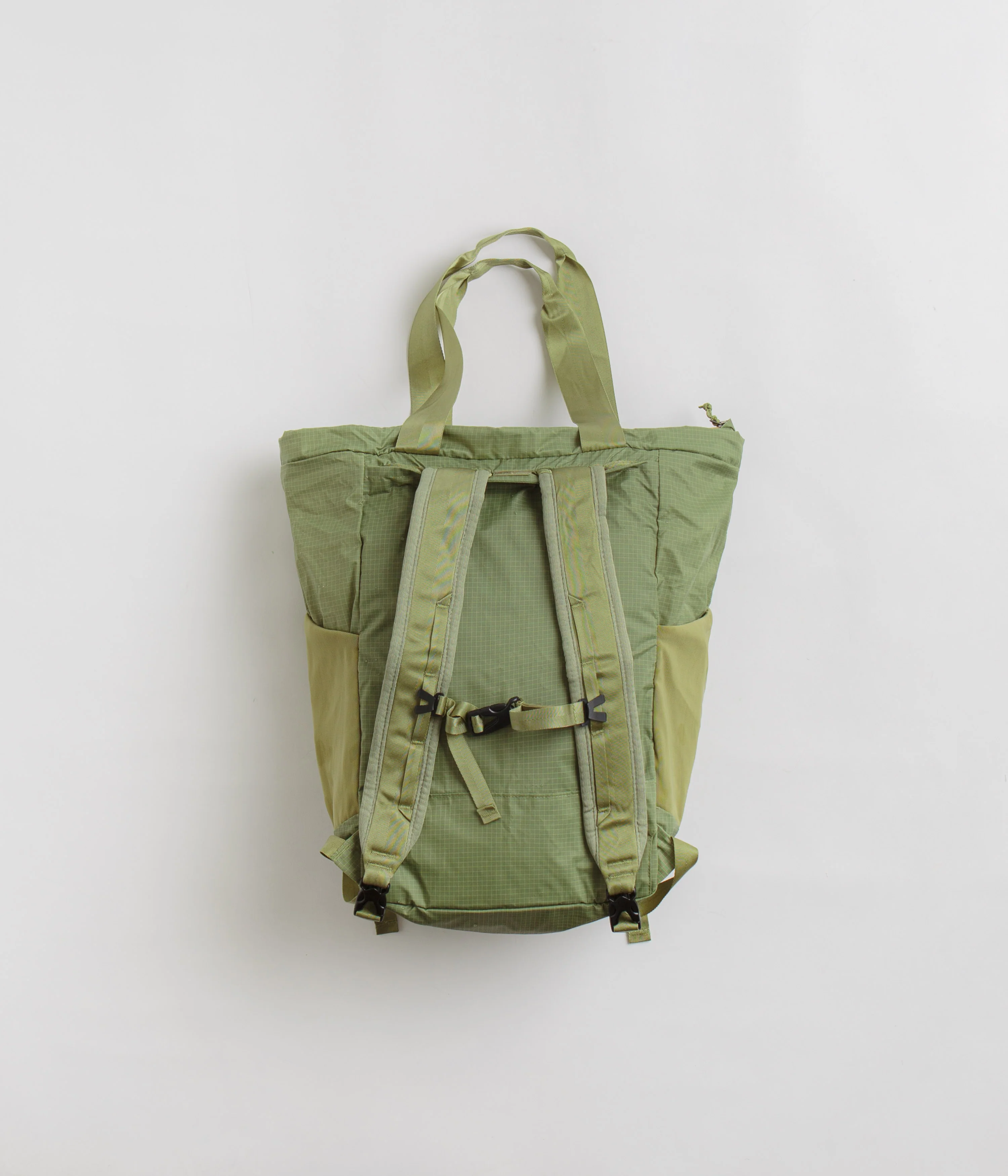 Patagonia Ultralight Black Hole Tote Pack - Buckhorn Green - Image 2