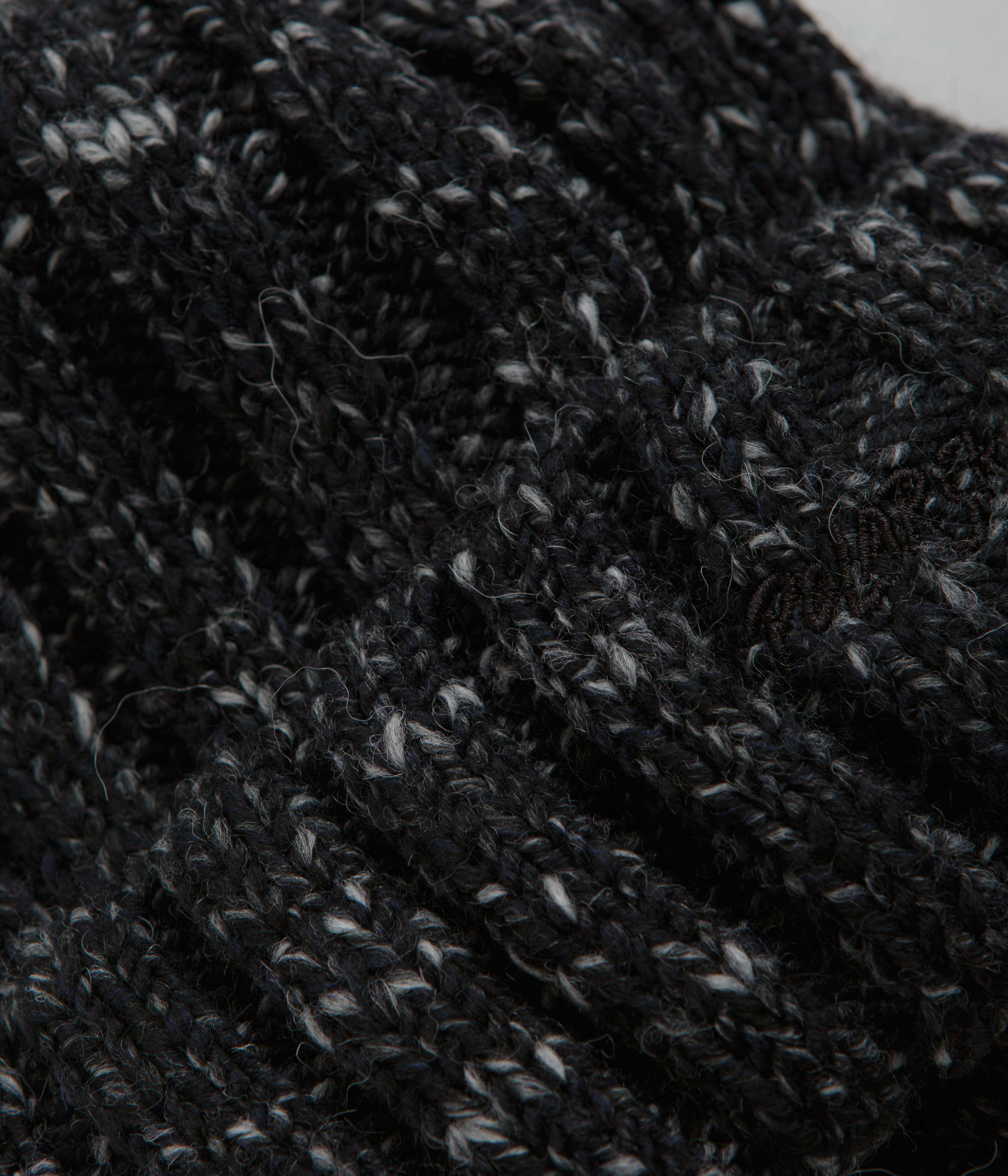 Polar Ali Beanie - Black - Image 2