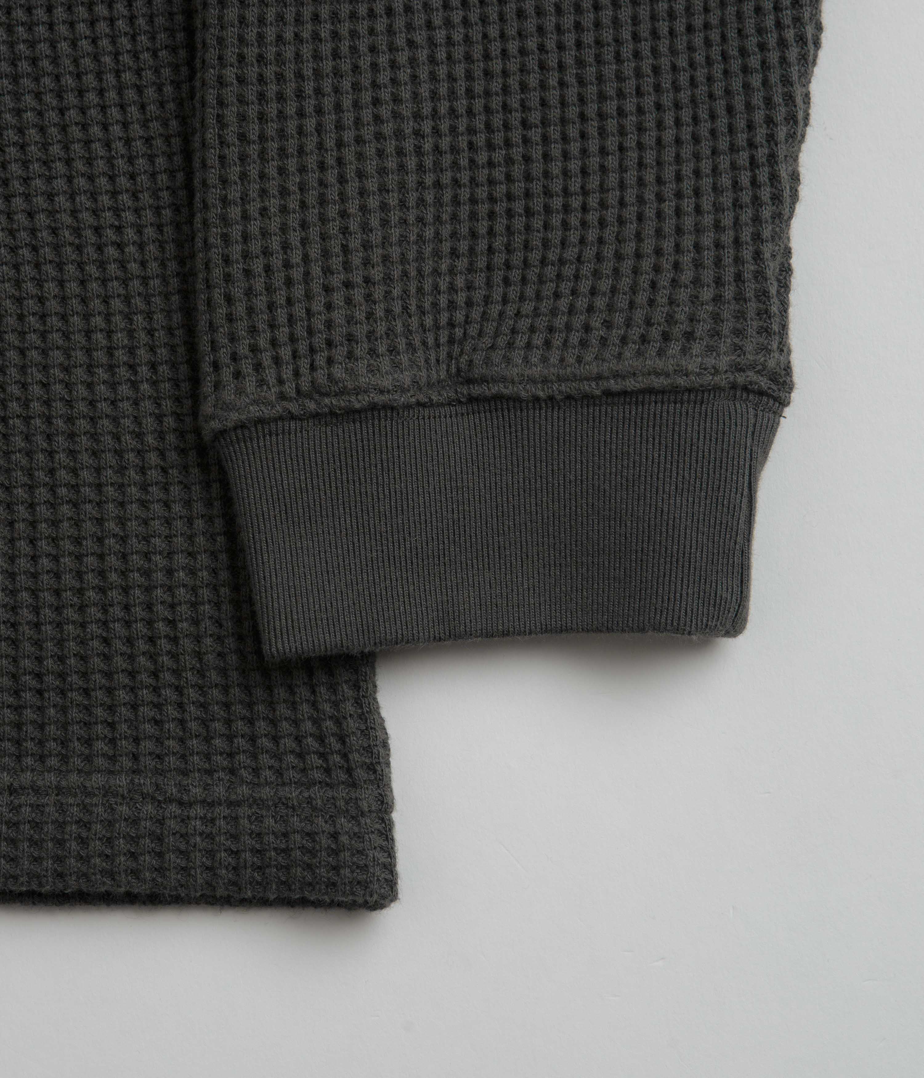 Polar Dan Long Sleeve T-Shirt - Dirty Black - Image 5