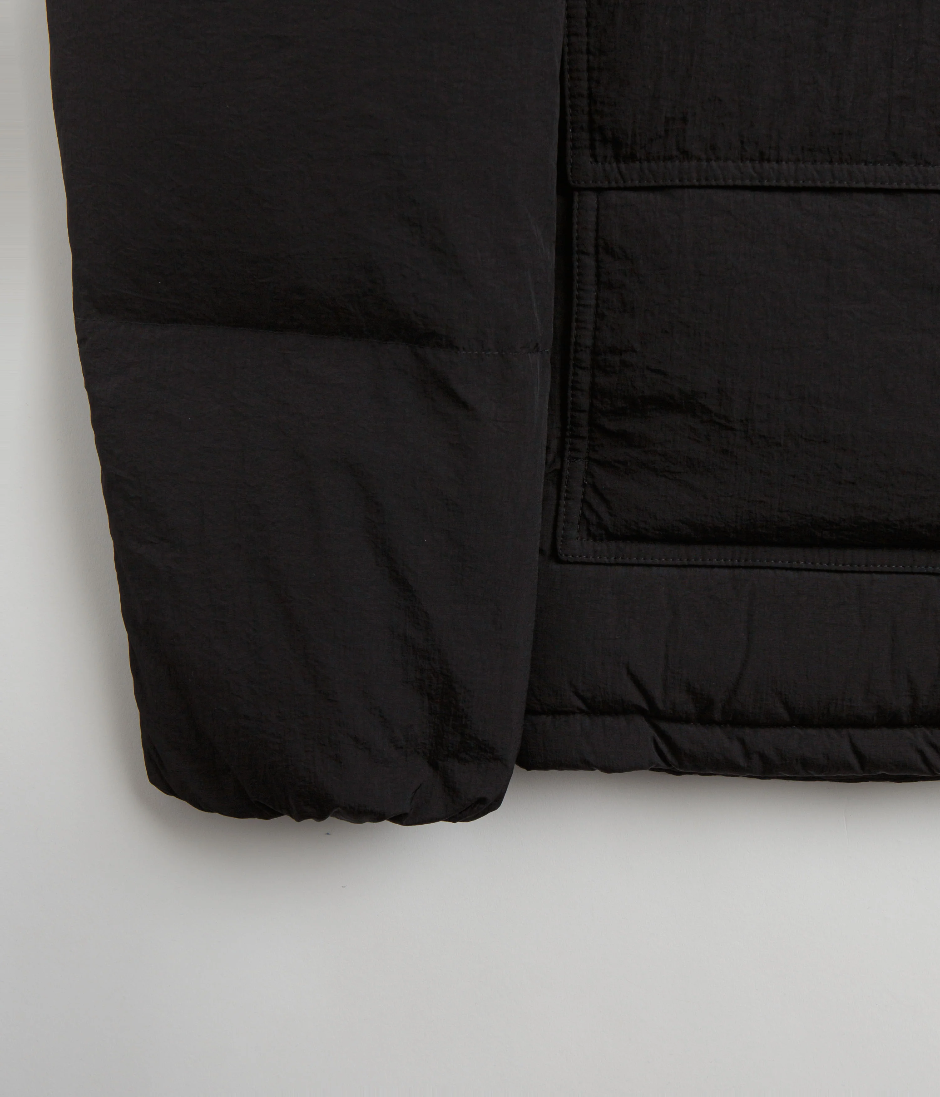 Polar Pocket Puffer Jacket - Black - Image 2