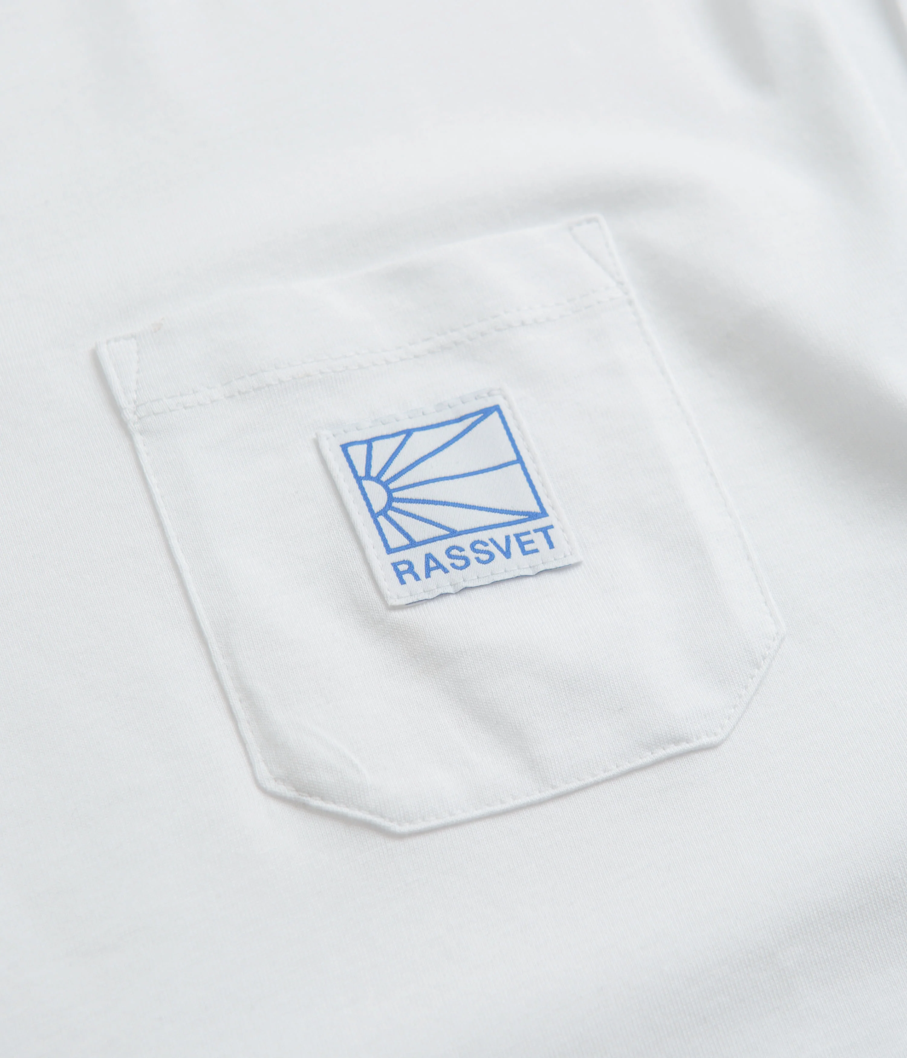 Rassvet Pocket Tag Long Sleeve T-Shirt - White - Image 3