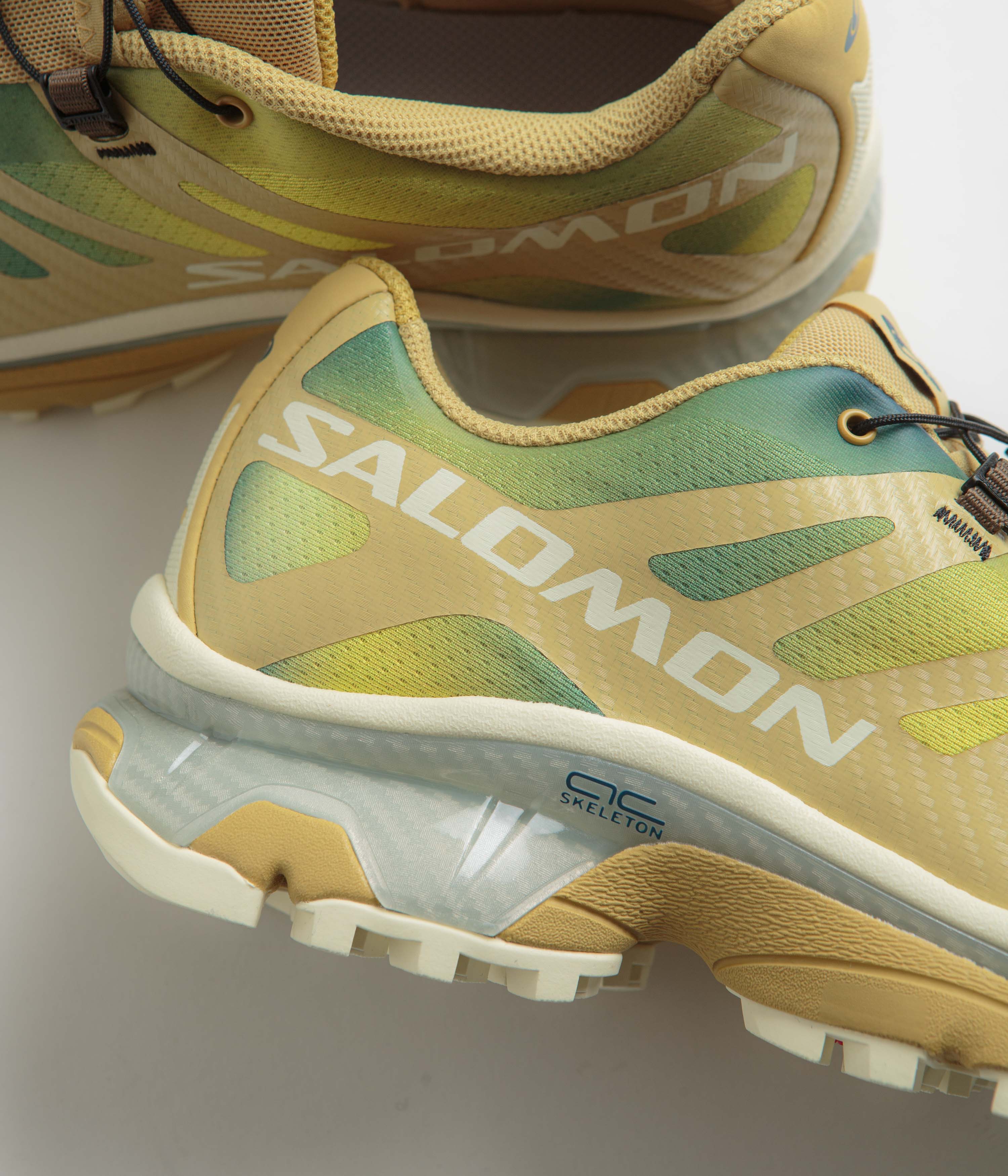Salomon XT-4 OG Aurora Borealis Shoes - Southern Moss / Transparent Yellow / Deep Dive - Image 3