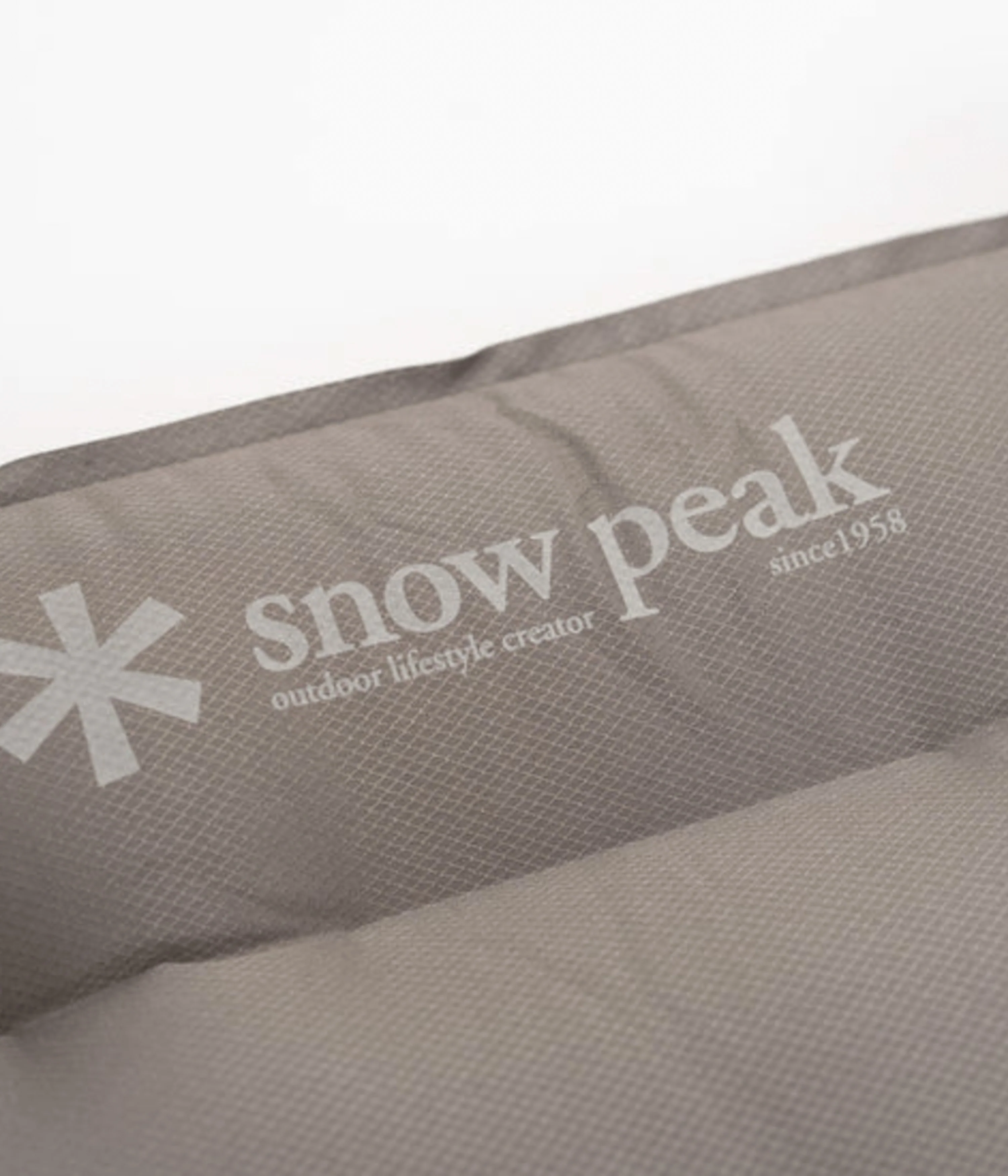 Snow Peak Compact Mat - Grey - Image 3