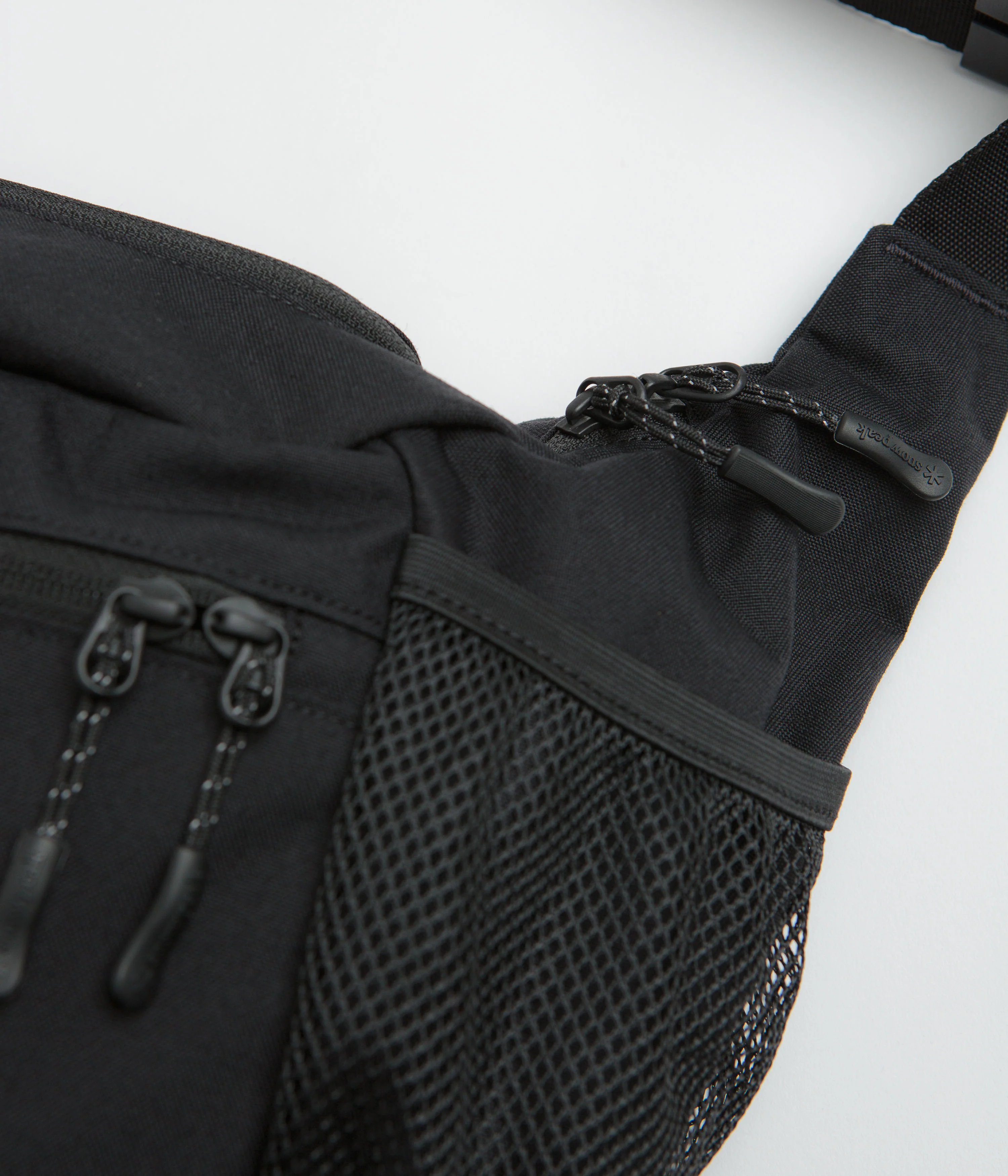 Snow Peak Everyday Use Middle Shoulder Bag - Black - Image 4