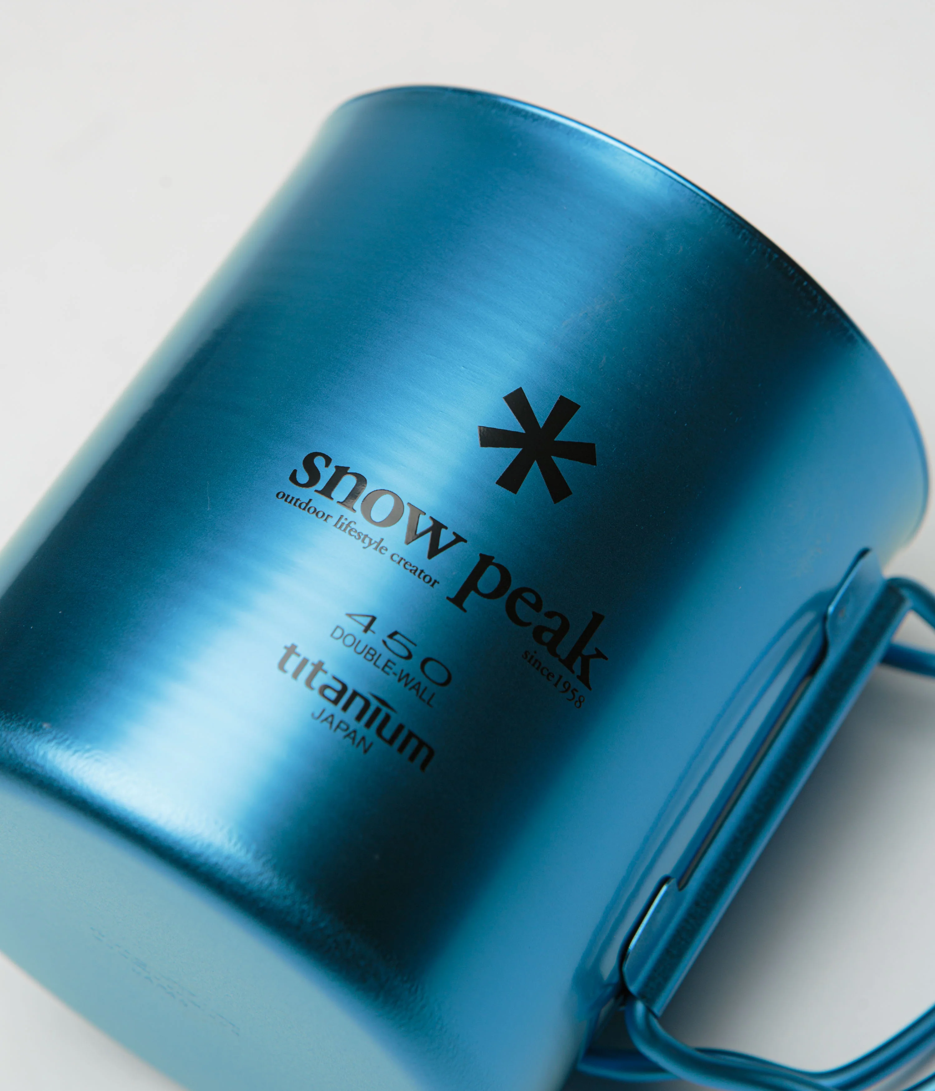Snow Peak Titanium Double Wall 450ml Mug - Anodized Blue - Image 2