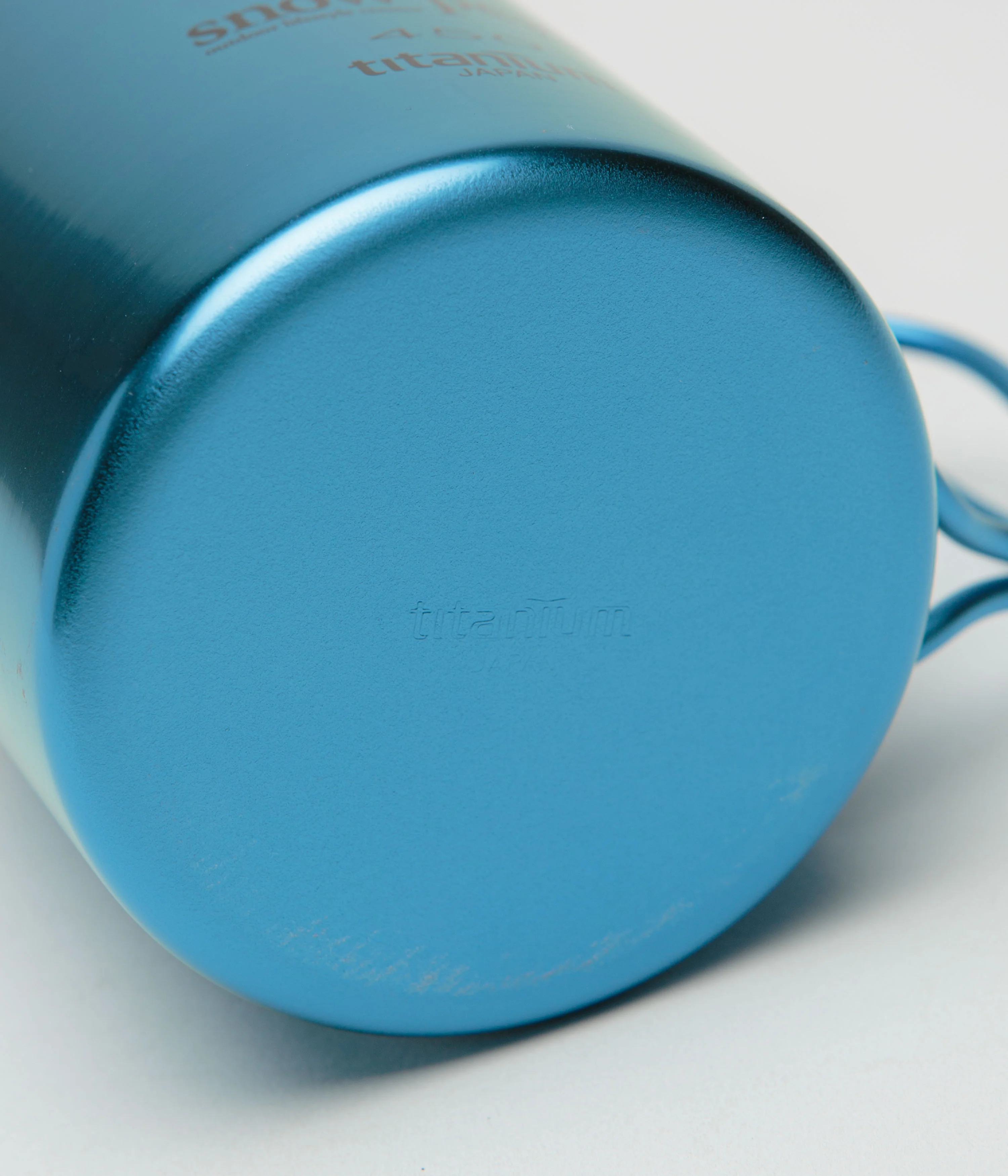 Snow Peak Titanium Single Wall 450ml Mug - Anodized Blue - Image 4