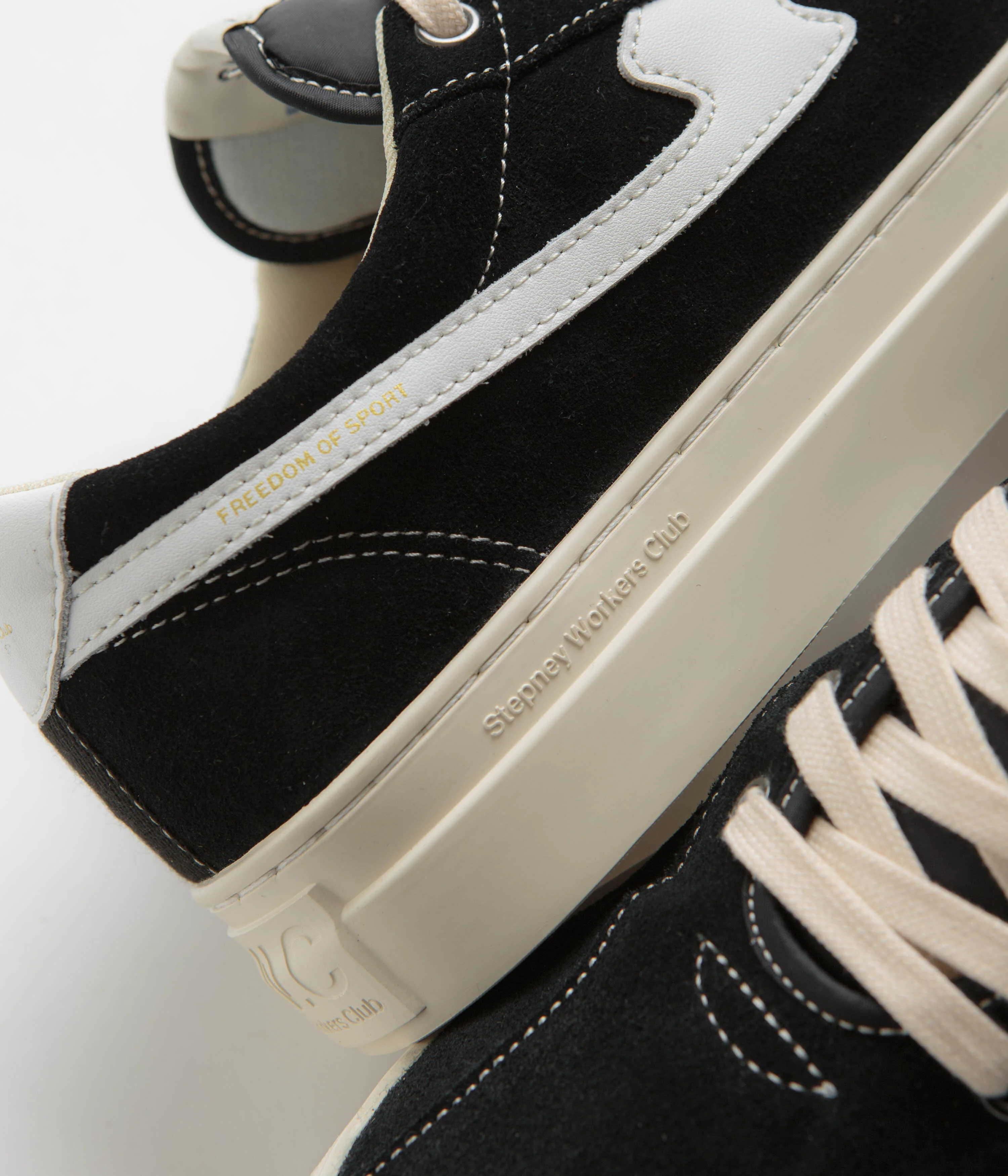 Stepney Workers Club Dellow S-Strike Cup Shoes - Black / White - Image 3