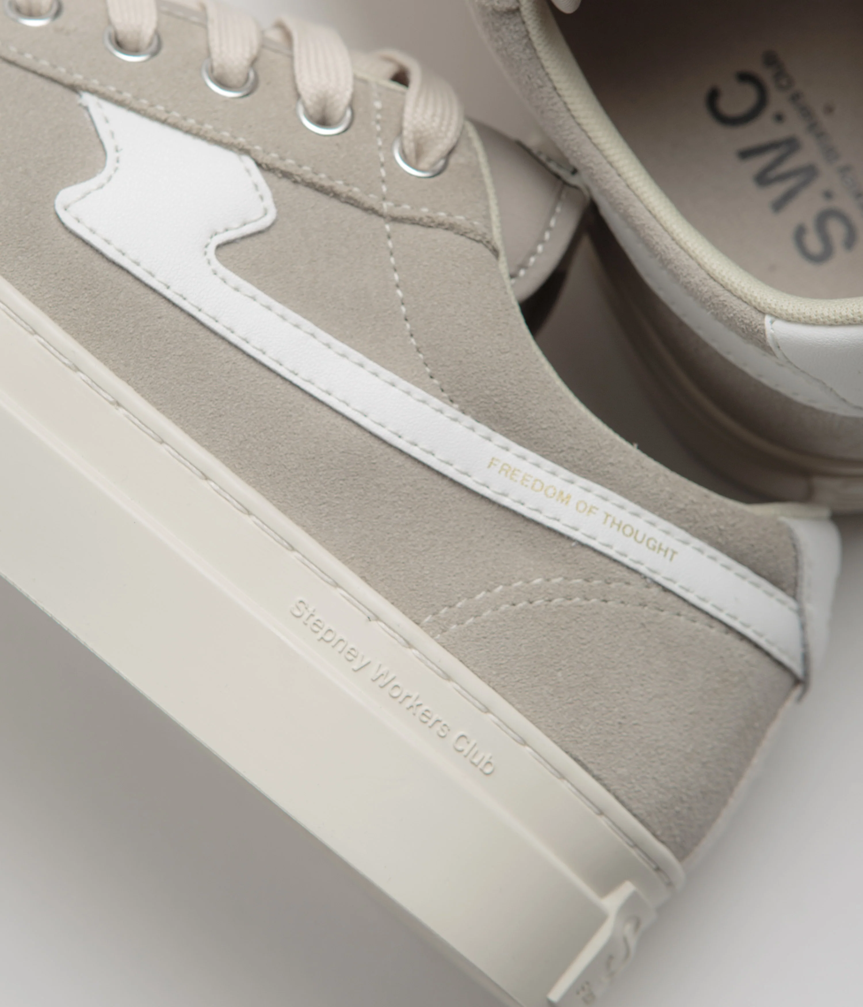 Stepney Workers Club Dellow S-Strike Cup Shoes - Light Grey / White - Image 4