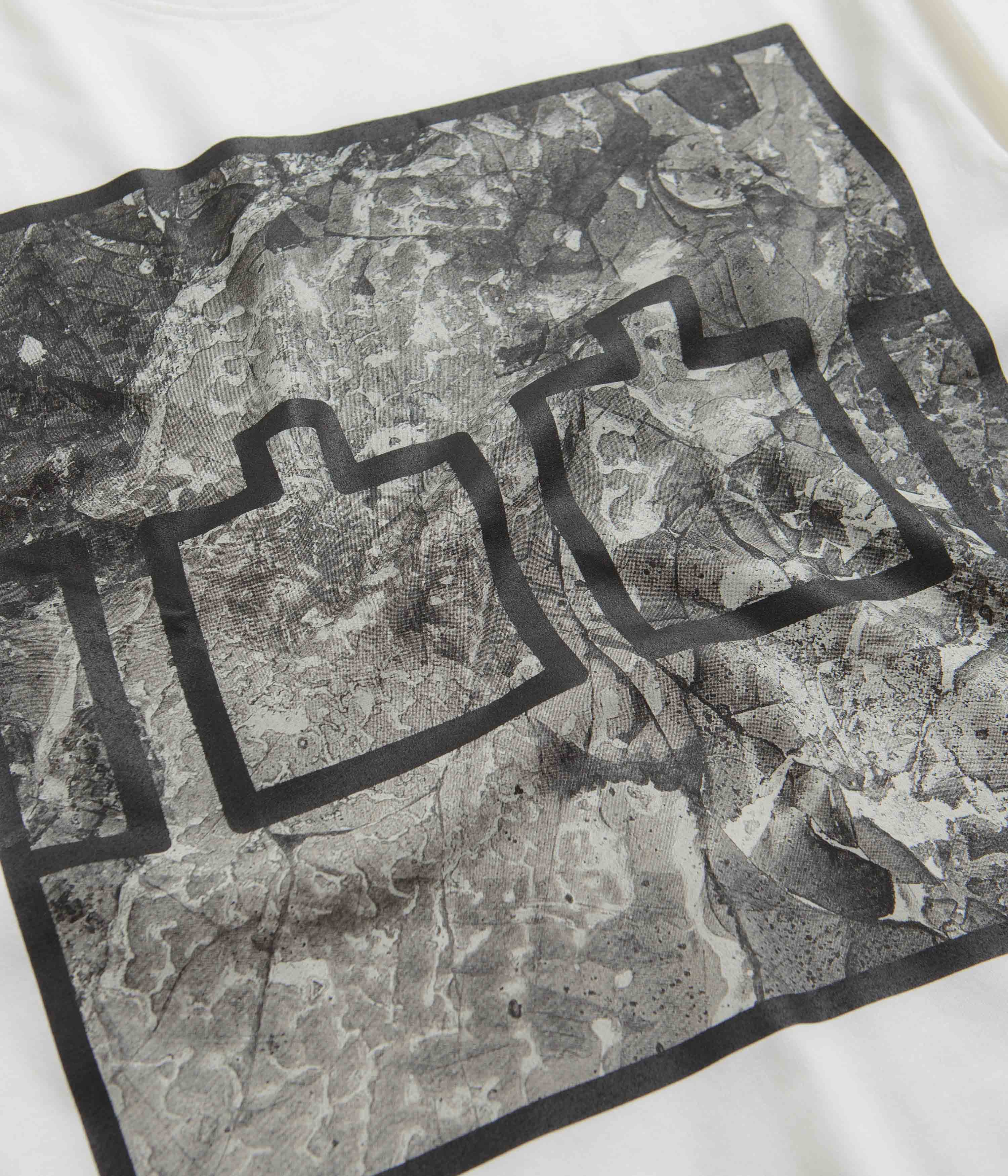 The Trilogy Tapes Block Ice Long Sleeve T-Shirt - White - Image 3