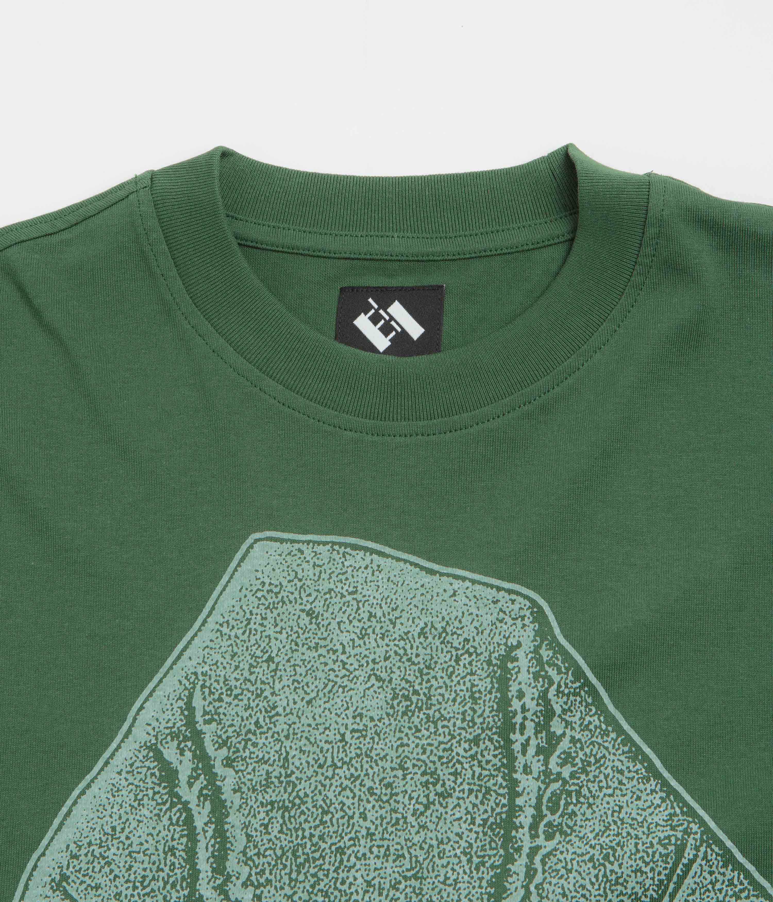 The Trilogy Tapes Visitor Long Sleeve T-Shirt - Green - Image 3