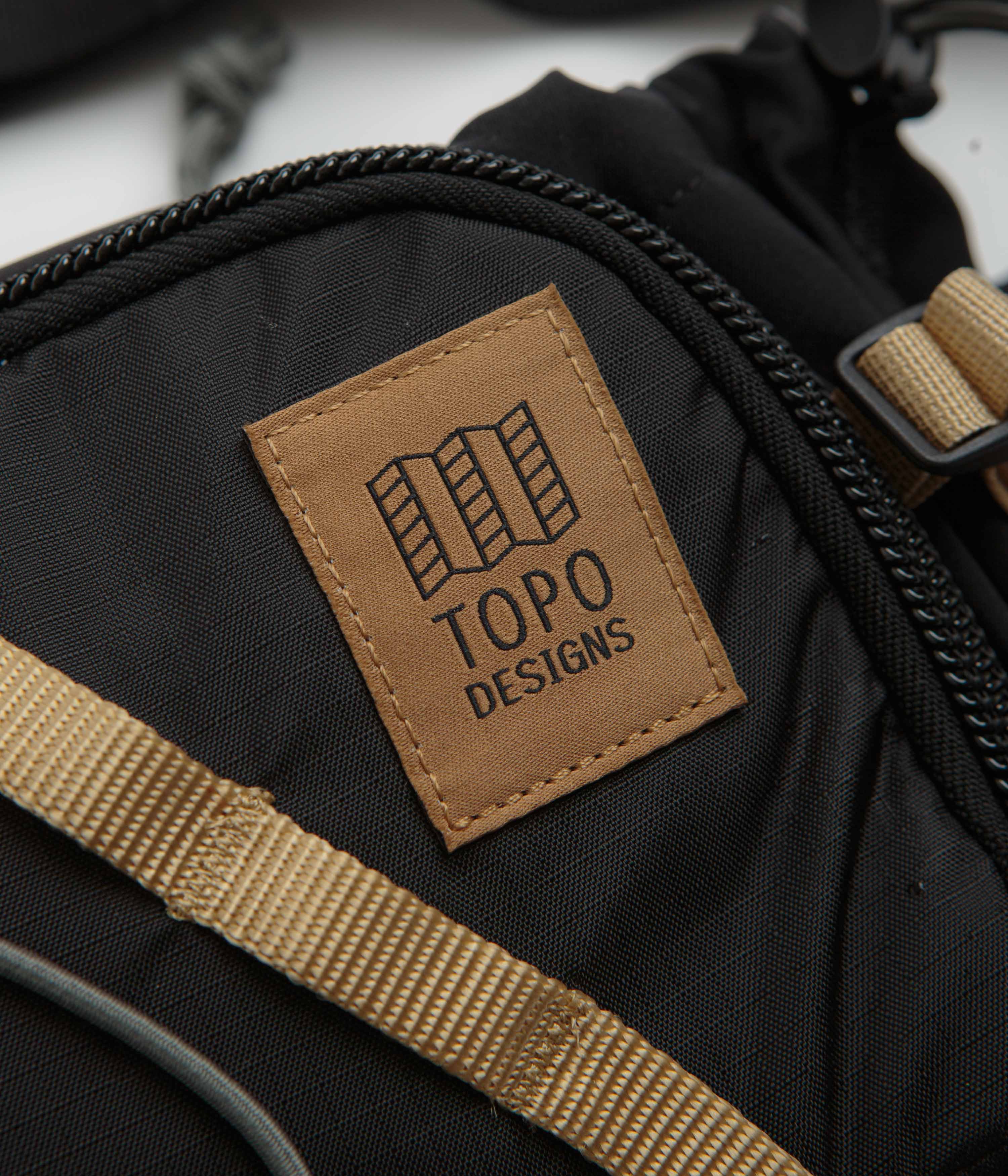 Topo Designs Mountain Hydro Hip Pack - Black / Neutral - Image 3