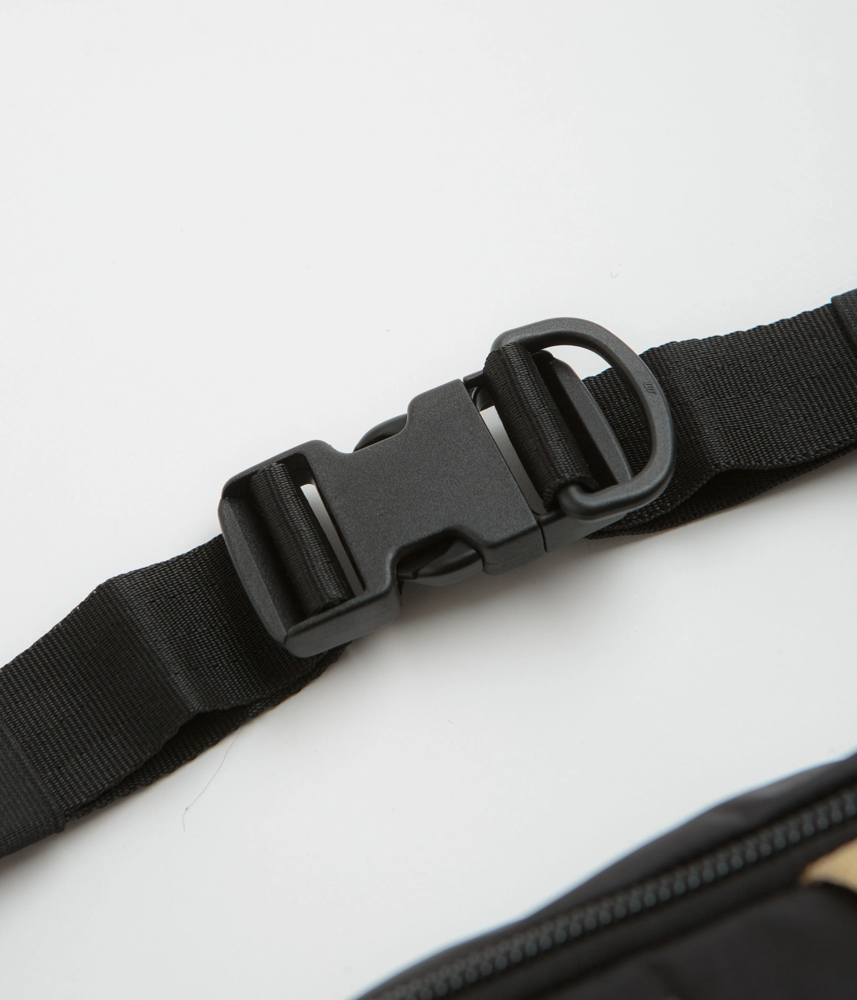 Topo Designs Mountain Hydro Hip Pack - Black / Neutral - Image 4